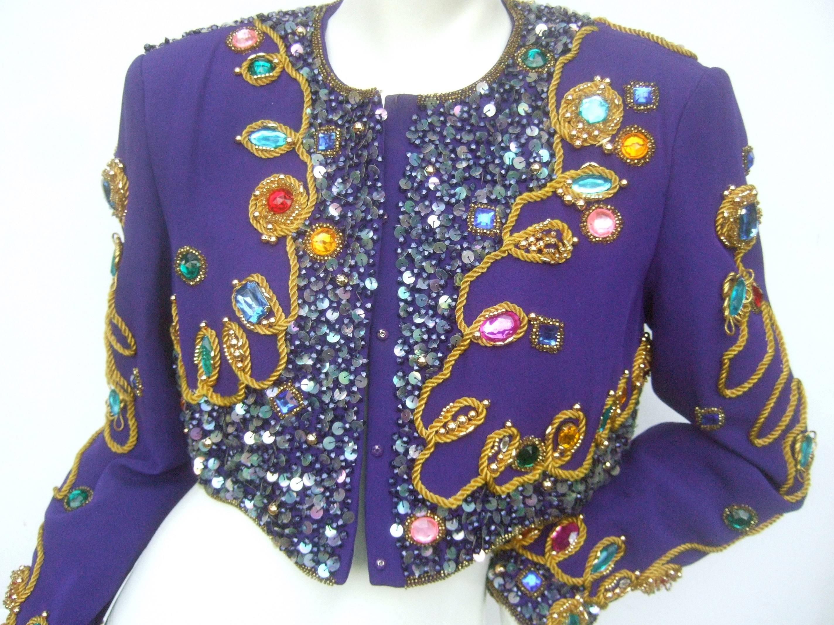 Spectaculaire veste boléro en soie violette incrustée de bijoux c. années 1980 4