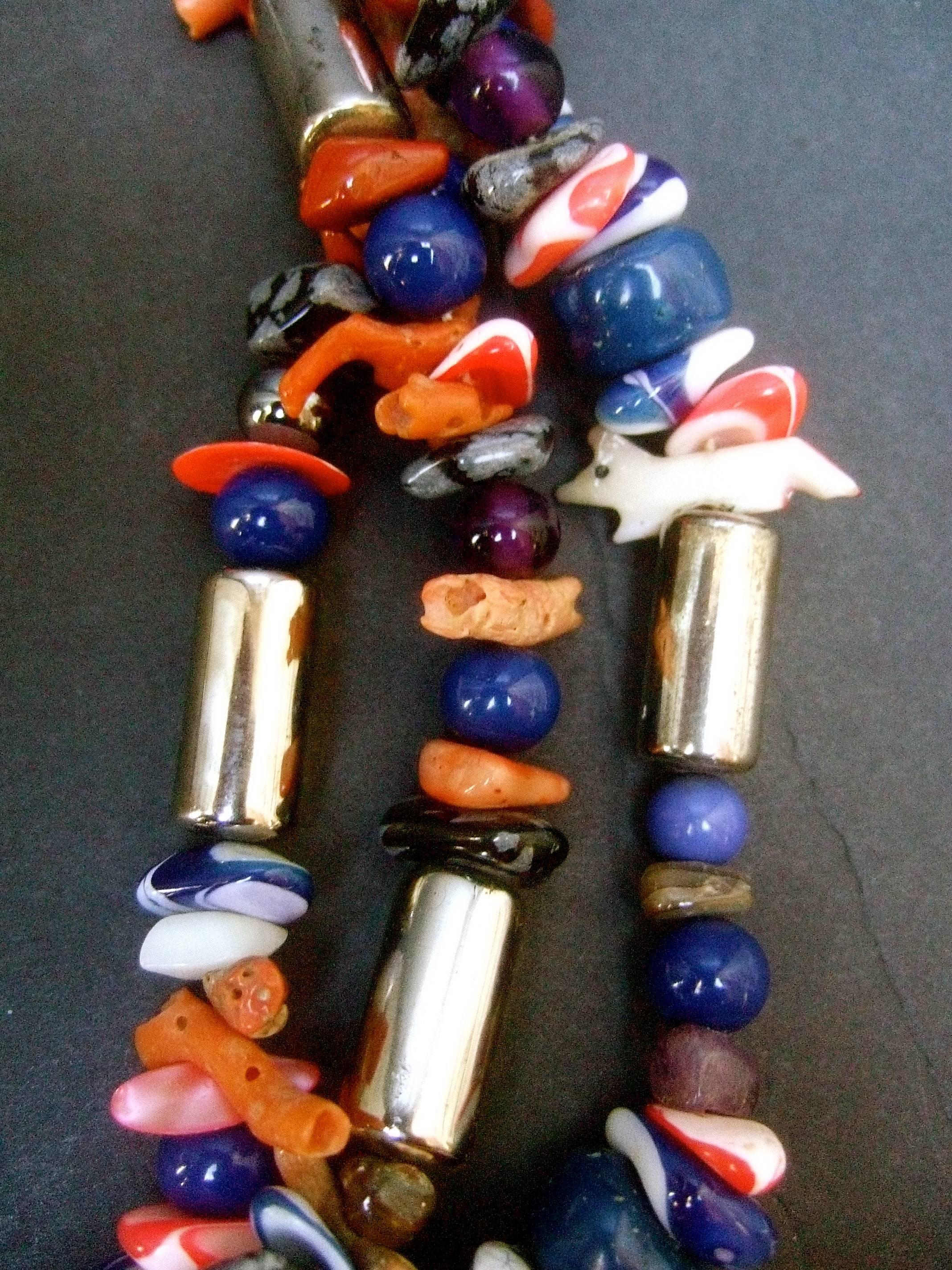 Statement-Halskette aus exotischem Kunsthandwerk Koralle und Lapis Halbedelstein  im Angebot 5