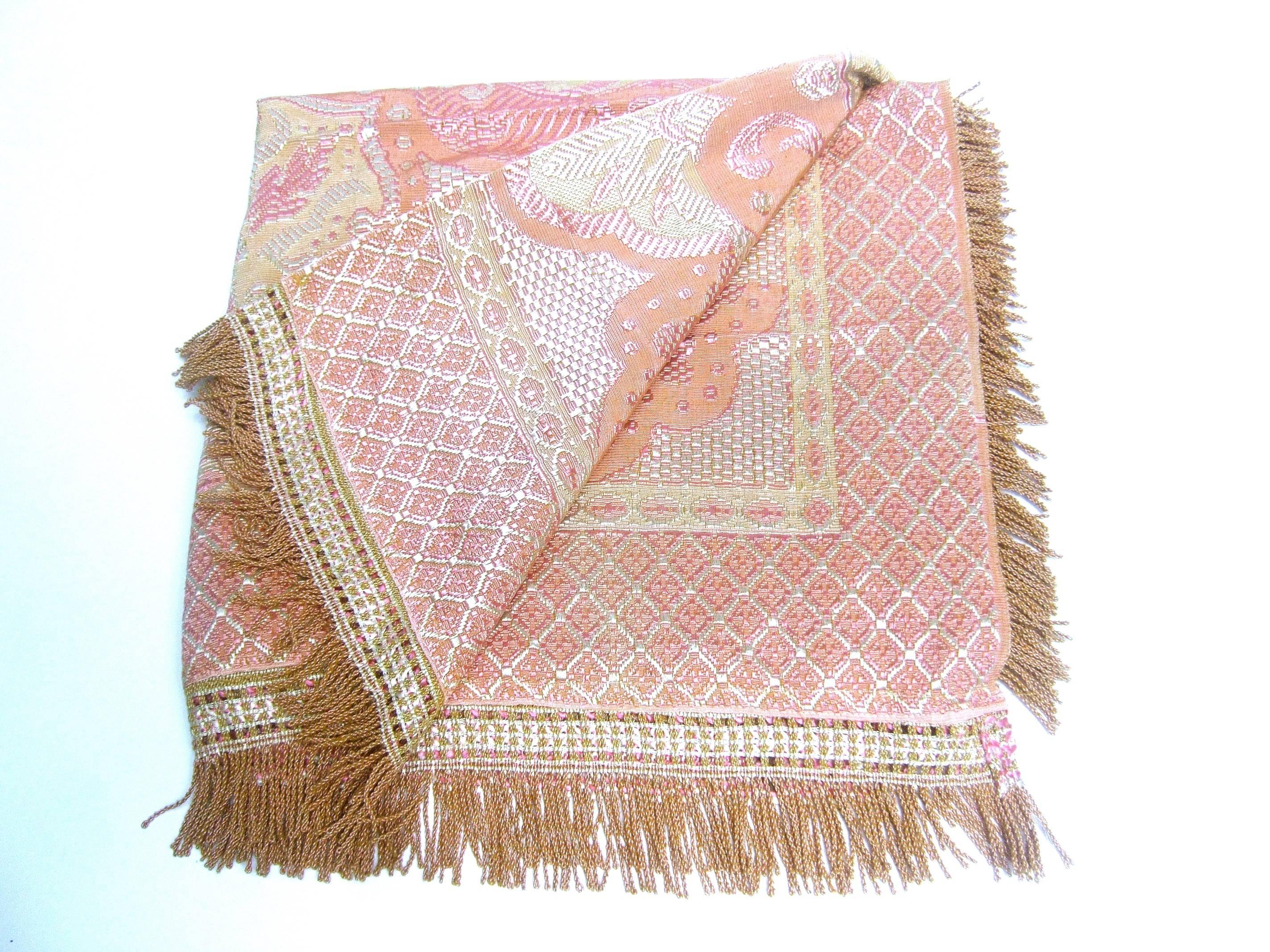 Italian Luxurious Pink Silk Floral Fringe Spread ca 1950 In Excellent Condition In University City, MO