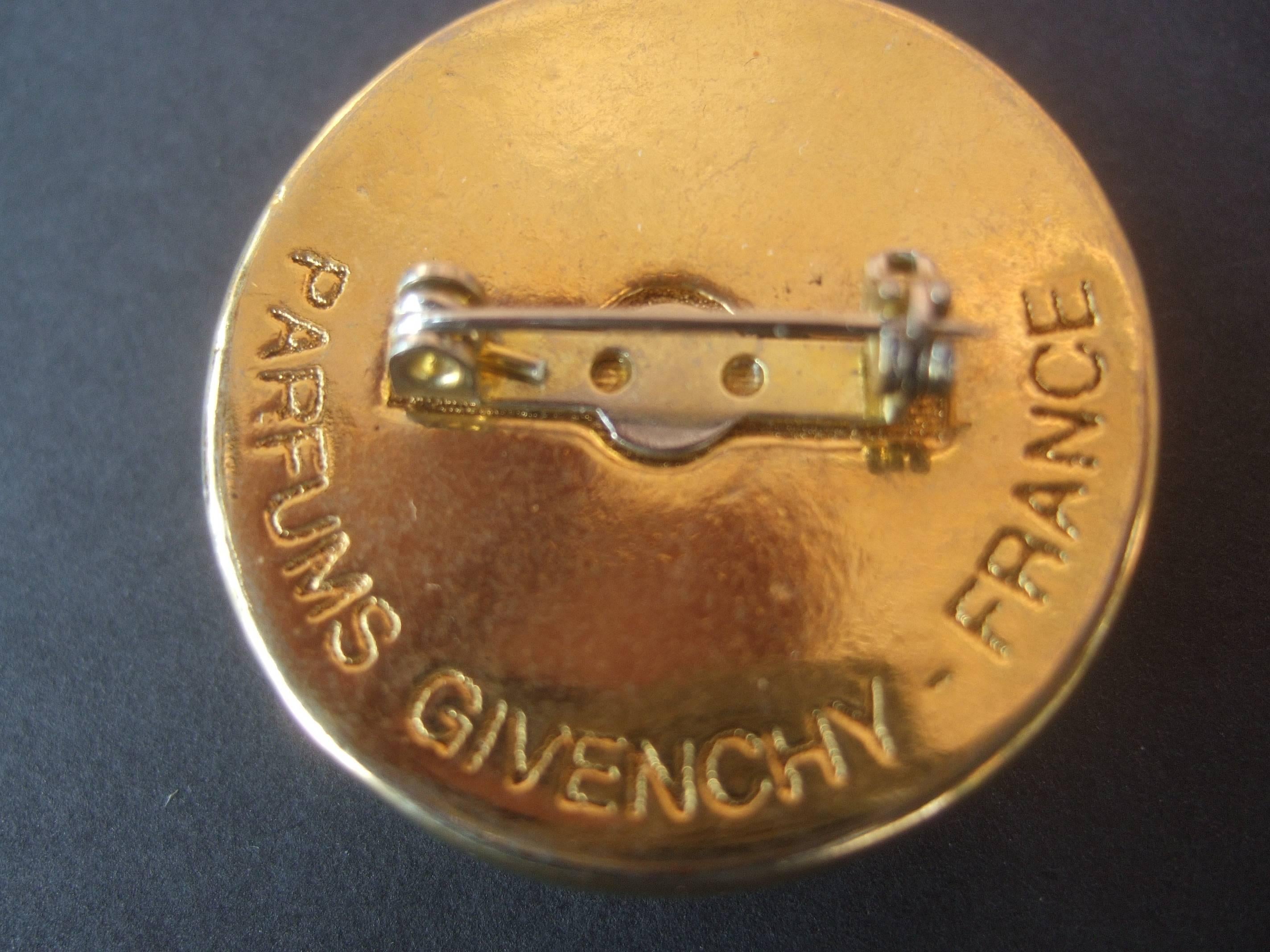 Givenchy France Gilt Metal Brooch & Earrings ca 1980s In Excellent Condition In University City, MO