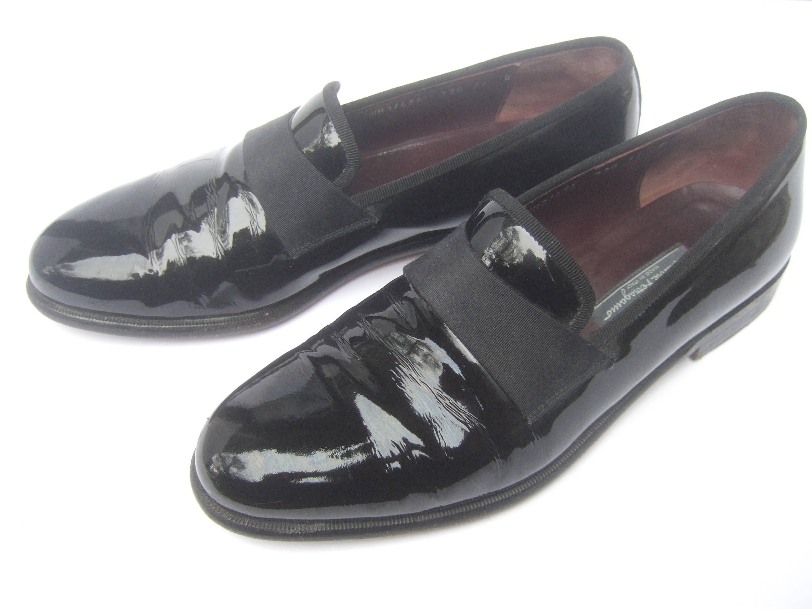 Salvatore Ferragamo Men's Black Patent Leather Dress Shoes In Good Condition In University City, MO