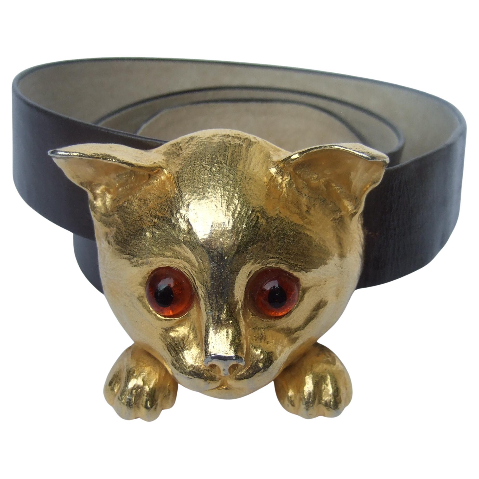 CHRISTOPHER ROSS Encantador cinturón con enorme hebilla de metal dorado de gato felino c 1976