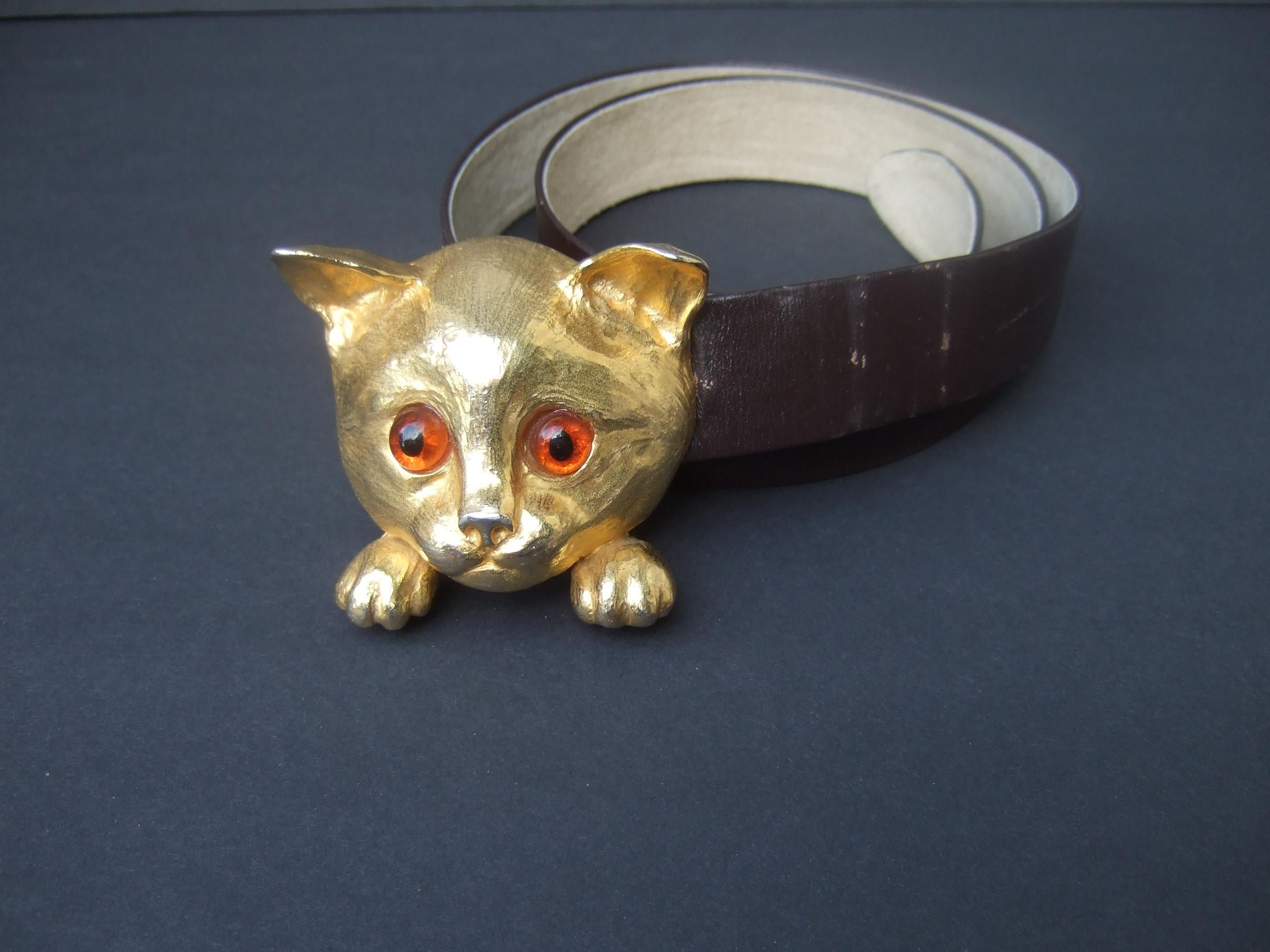 CHRISTOPHER ROSS Encantador cinturón con enorme hebilla de metal dorado de gato felino c 1976 en venta 1