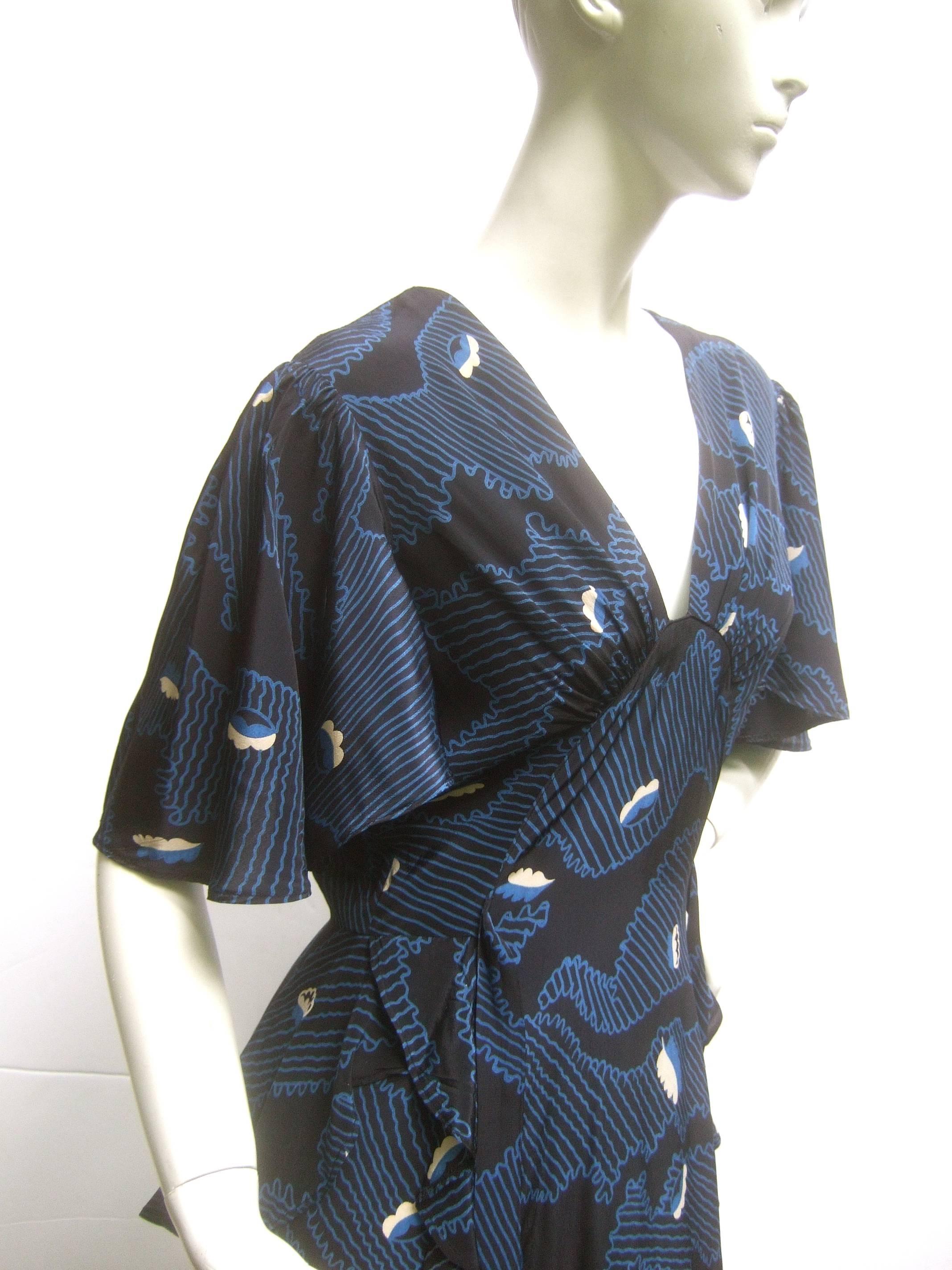 Ossie Clark Moss Crepe Dress with Celia Birtwell Fabric. Early 1970's. In Excellent Condition In University City, MO