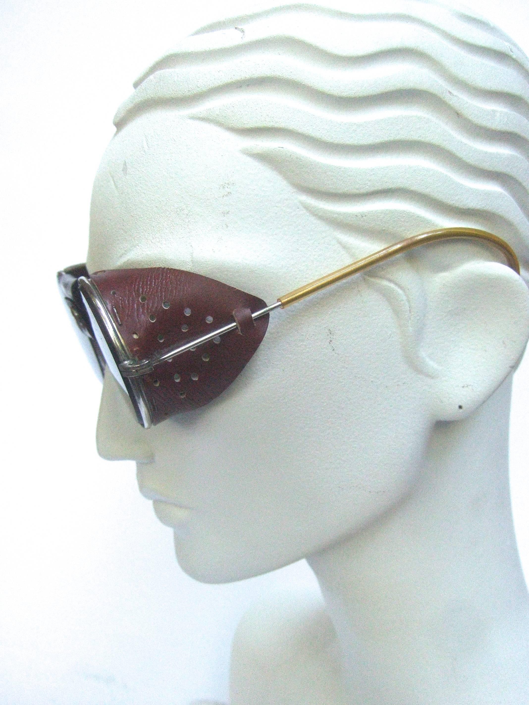 1940s Glass Lens Leather Trim Unisex Aviator Sunglasses  1