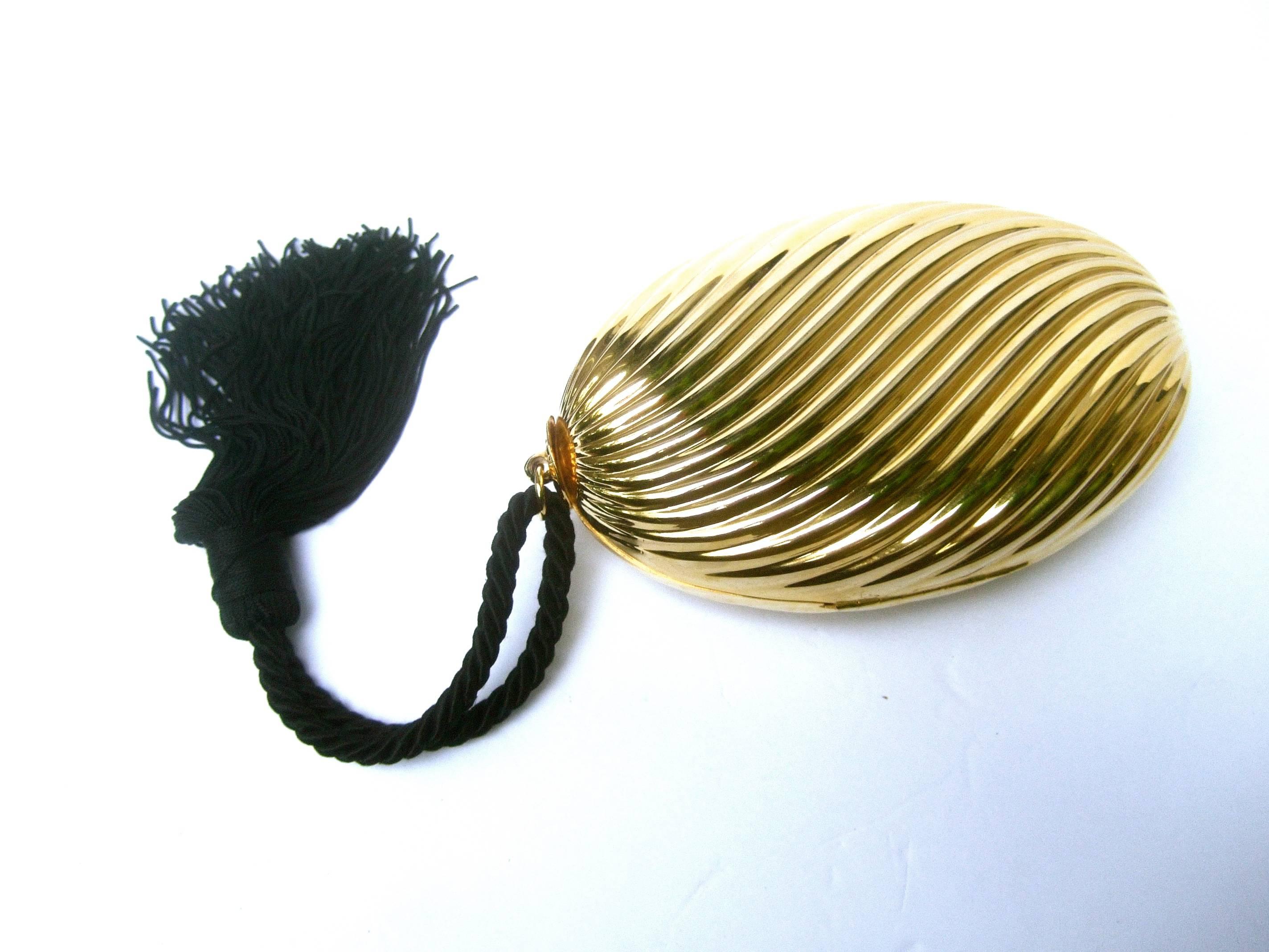 Saks Fifth Avenue Opulent Italian Gilt Metal Evening Bag ca 1970s 2