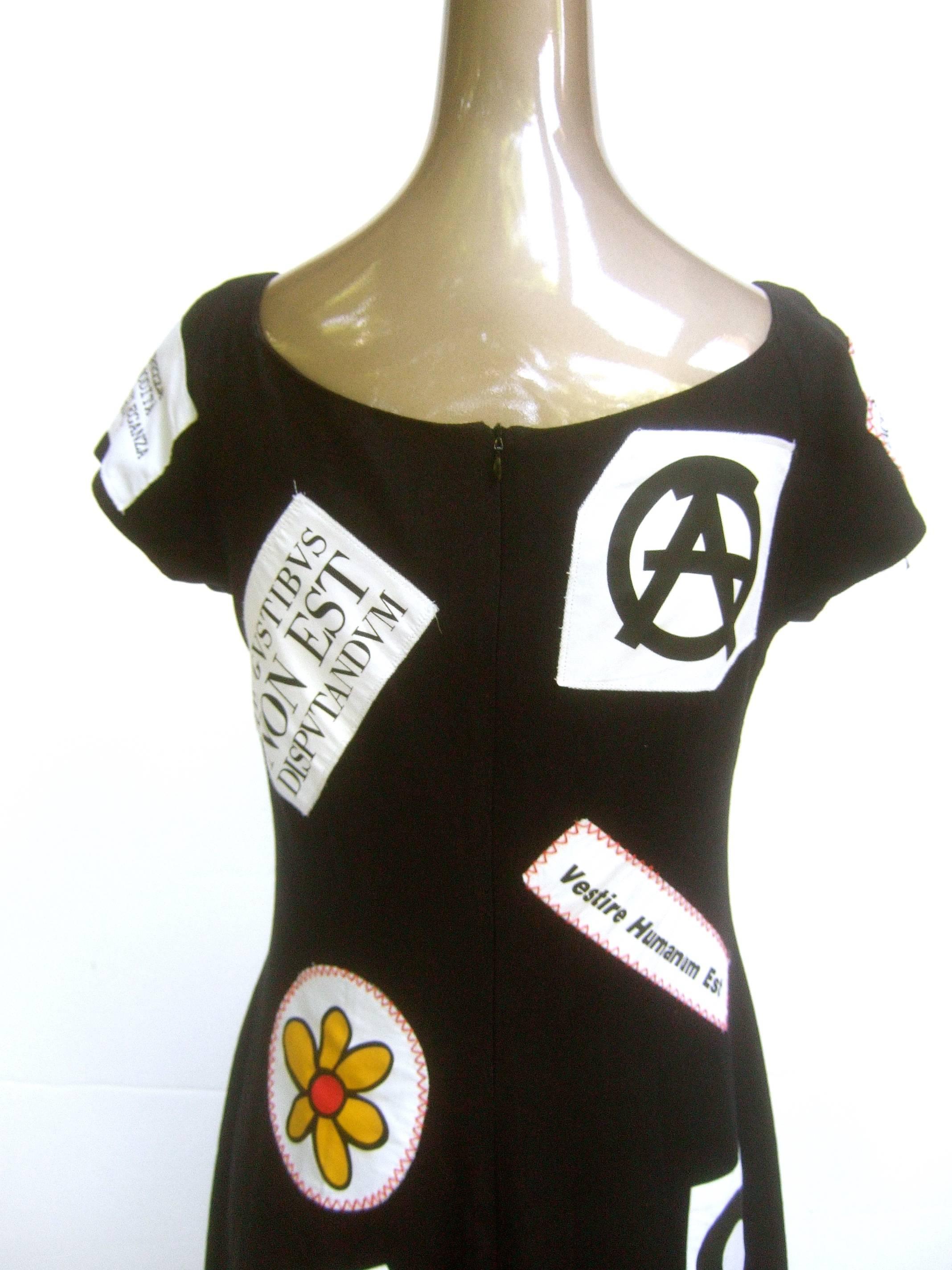 Resist! Moschino Couture Political Themed Dress. US Size 10 In Excellent Condition In University City, MO