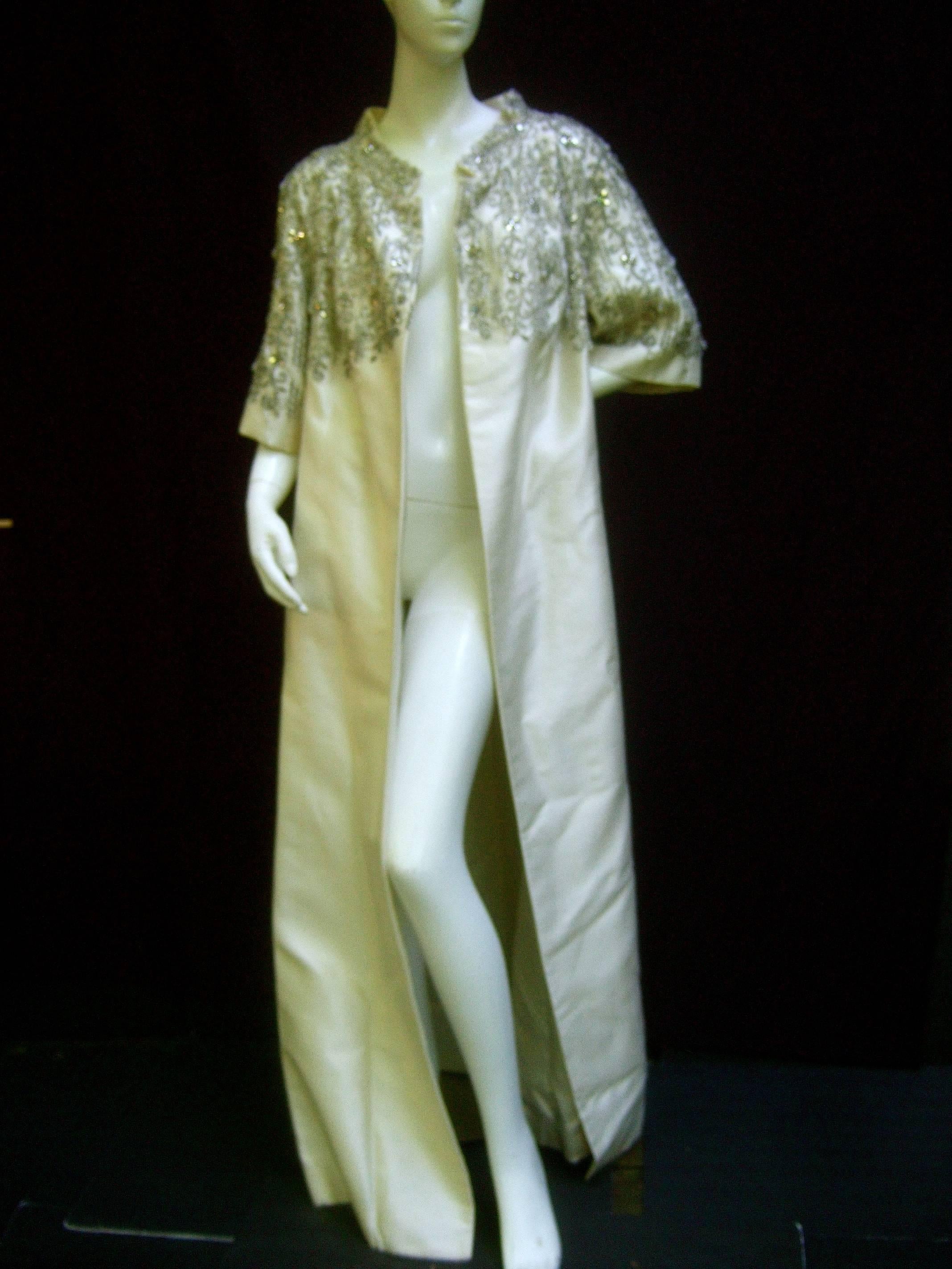 Women's Exquisite Oyster Silk Shantung Crystal Beaded Opera Coat c 1960