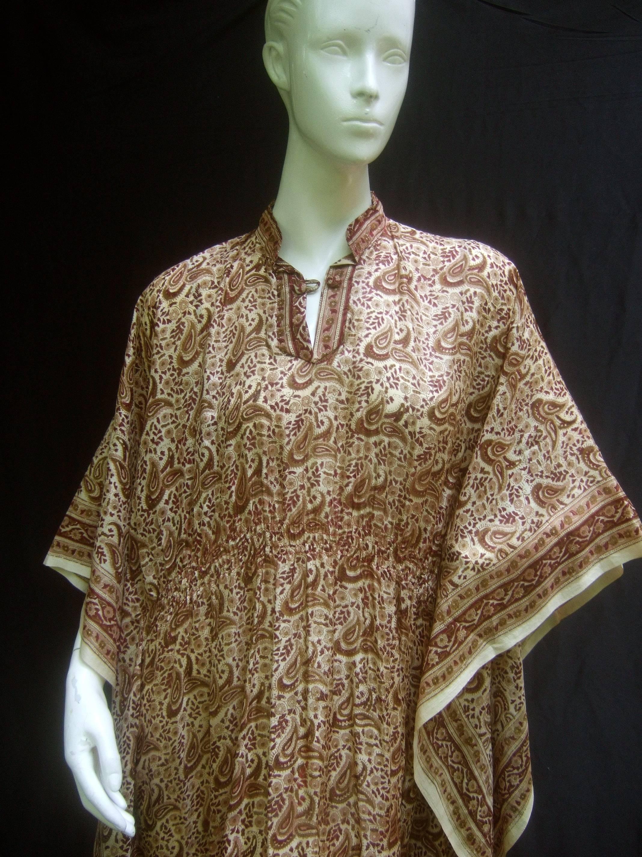 Brown Romantic Indian Silk Caftan. Butterfly Silhouette. 1970's.