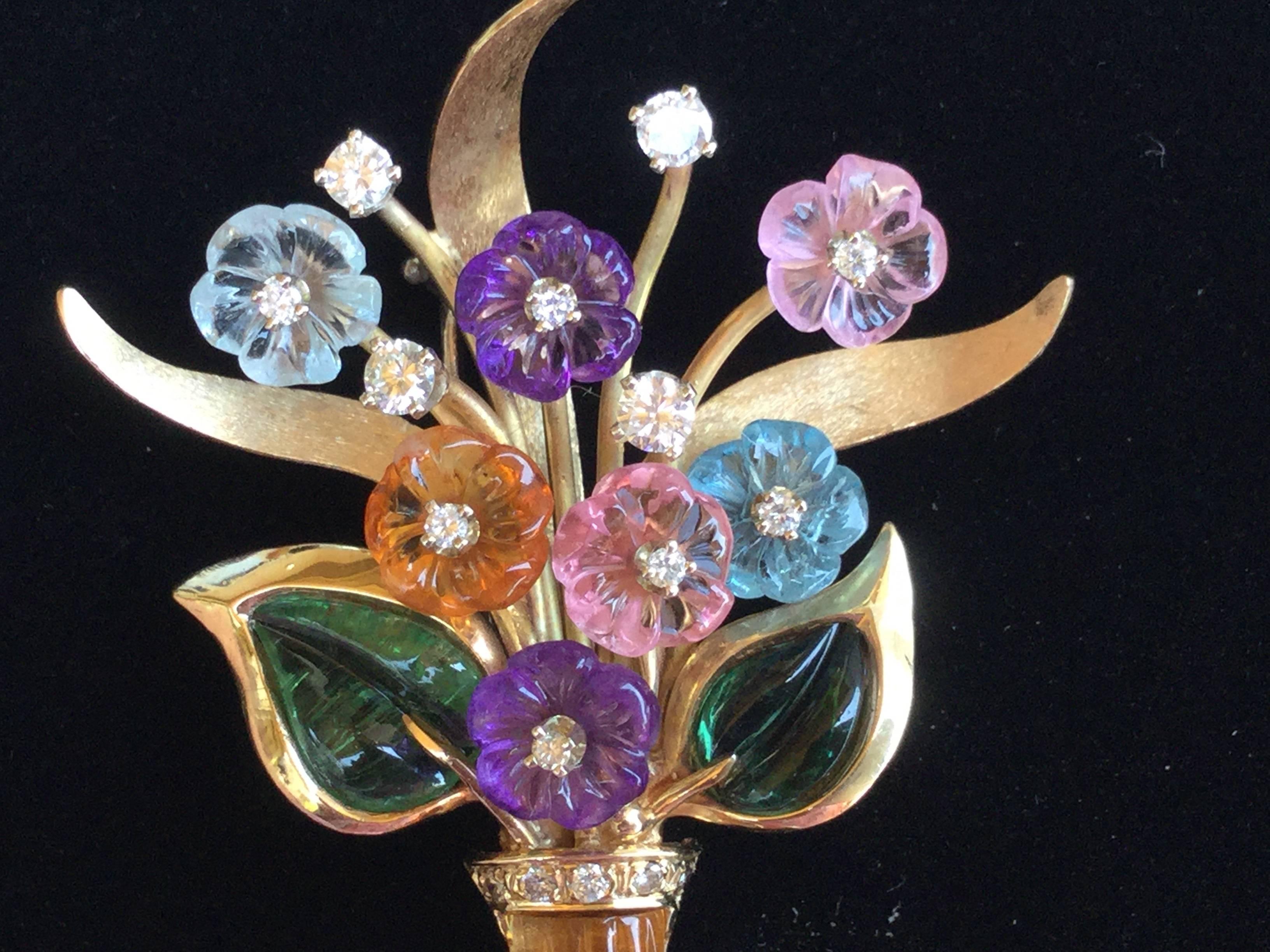 Figural Vase Brooch of Carved Semi-Precious Flowers.  14kt Gold. In Excellent Condition In University City, MO