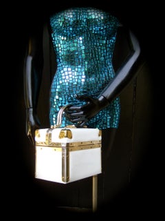 Mod White Patent Vinyl Gold Metal Hardware Box Purse c 1980