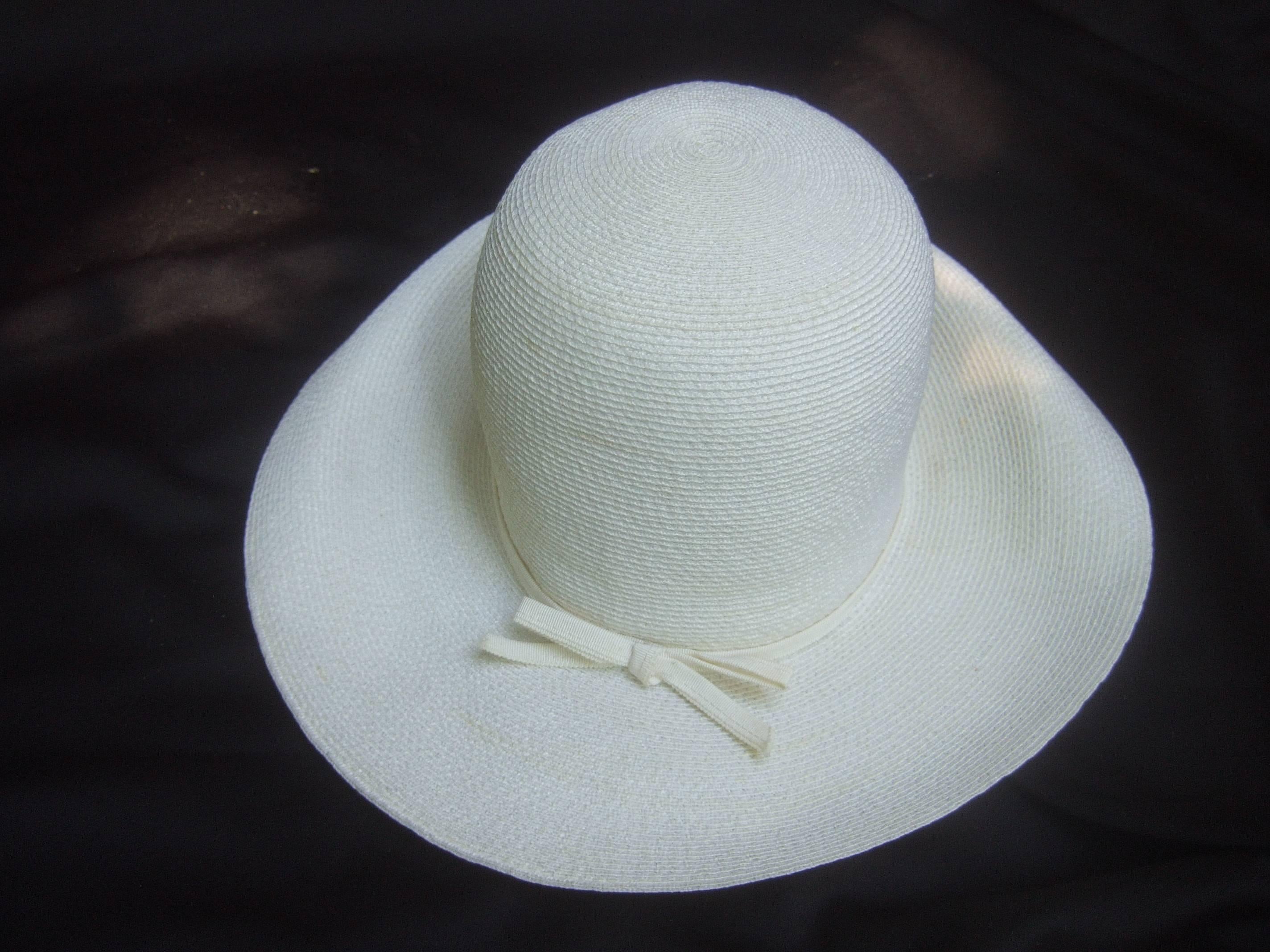 Gray Saks Fifth Avenue Crisp White Raffia Summer Hat c 1970 For Sale