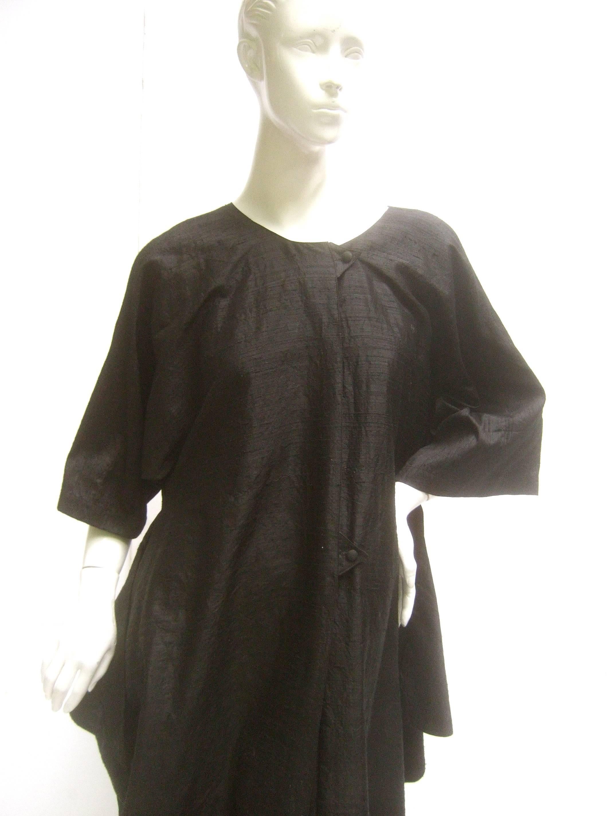 Avant Garde Minimal Japanese Raw Silk Black Dress by Mizono  In Excellent Condition In University City, MO