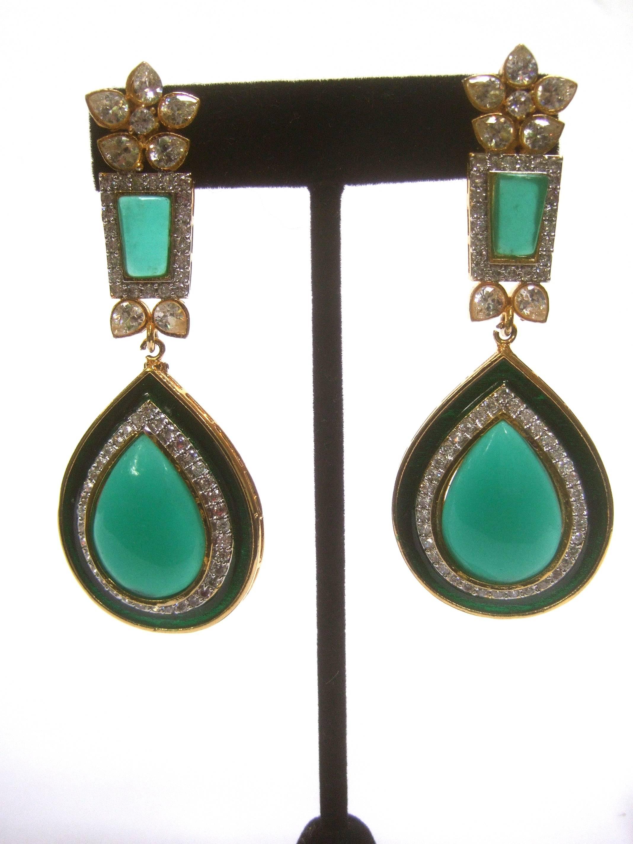 Exquisite Emerald Green Poured Glass Tear Drop Crystal Earrings  3