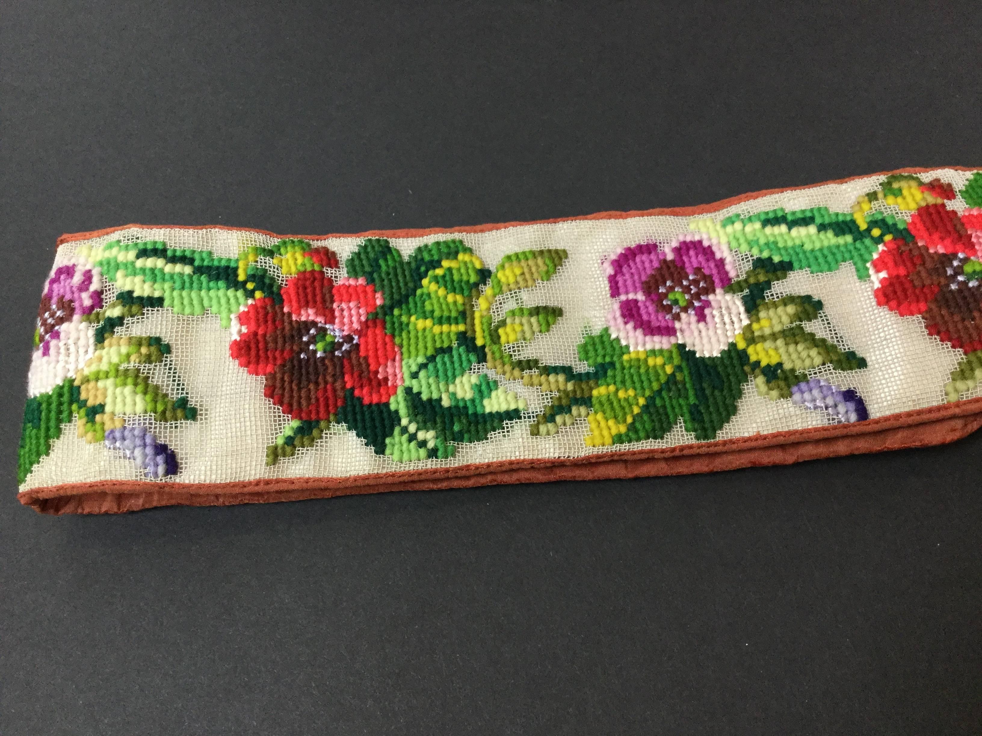 Rare Victorian Berlin Wool Work Floral Belt. Hand Stitched. 1870's. In Excellent Condition For Sale In University City, MO