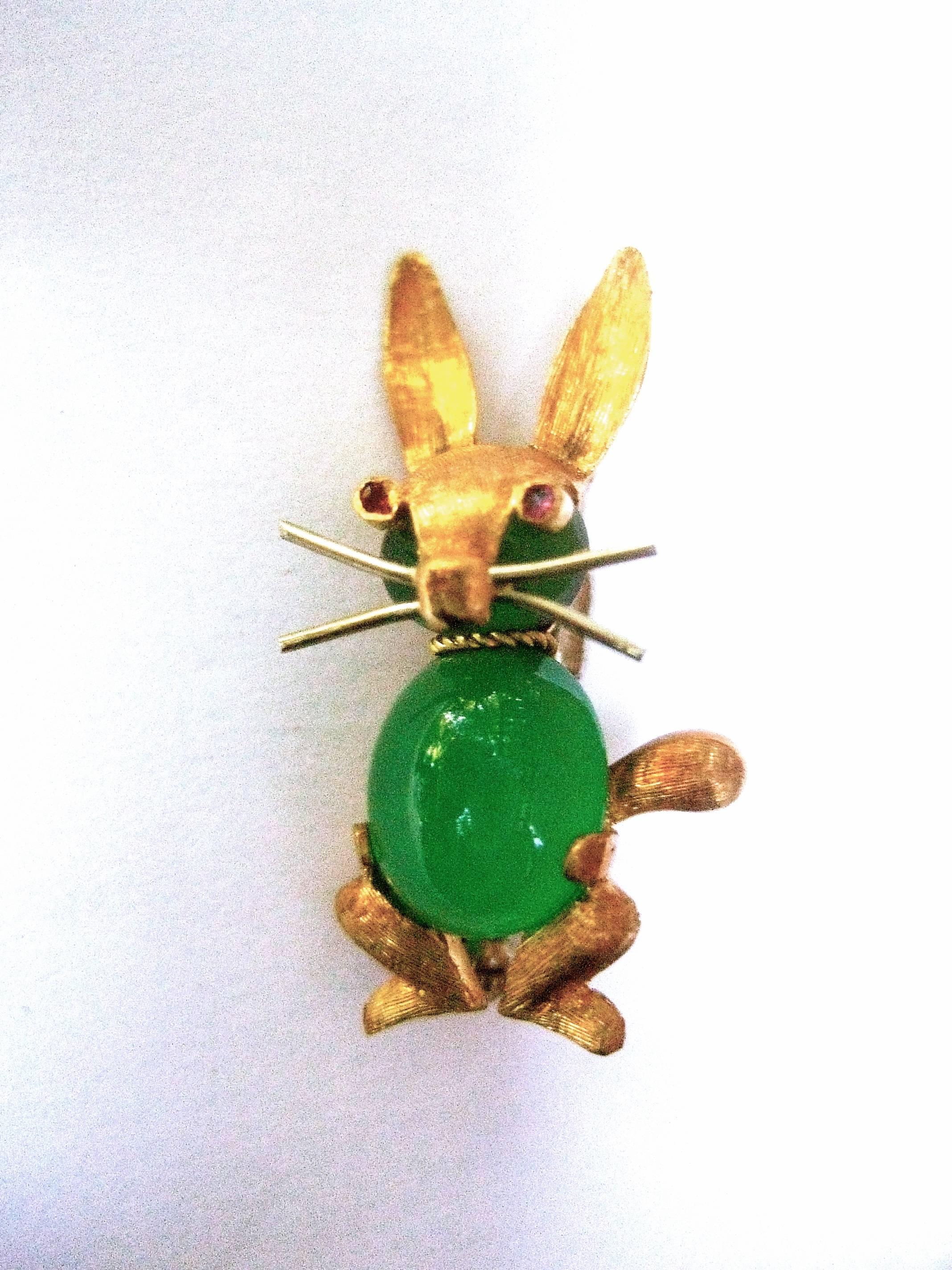 Charming 18k Gold Semi Precious Diminutive Italian Rabbit Scatter Pin c 1960 1