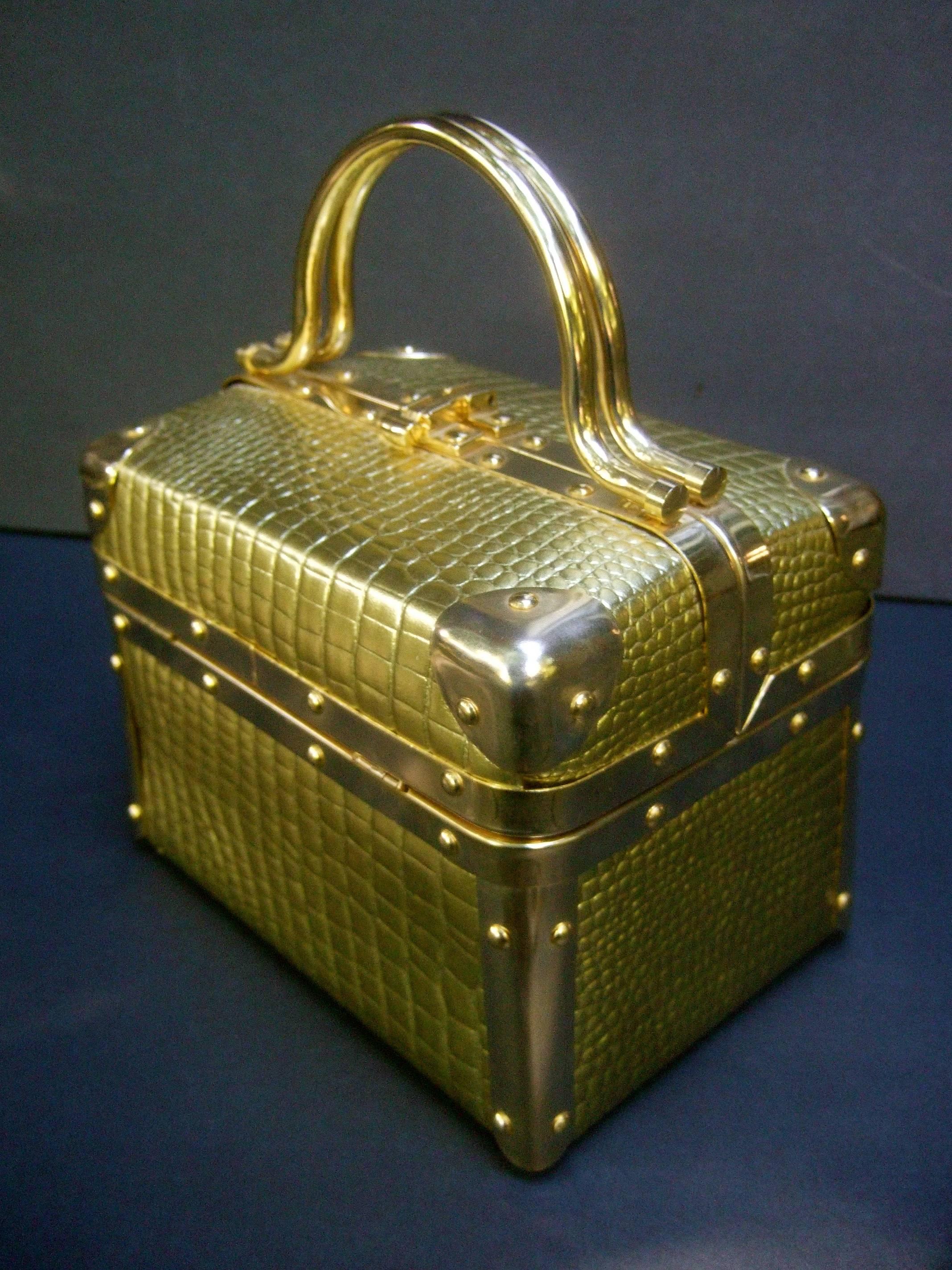 Women's Borsa Bella Italy Gold Metallic Embossed Box Purse c 1980s For Sale