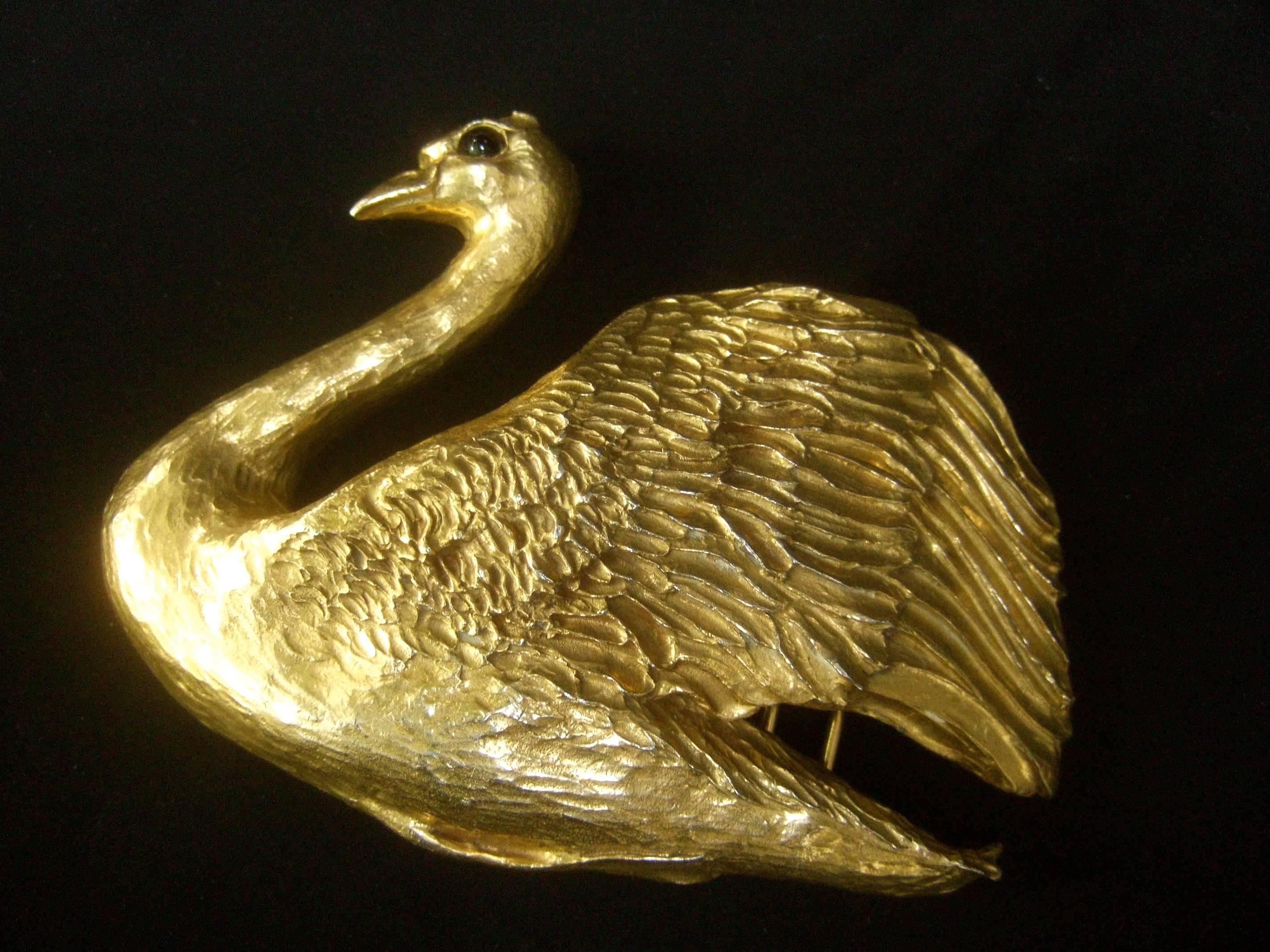 swan buckle