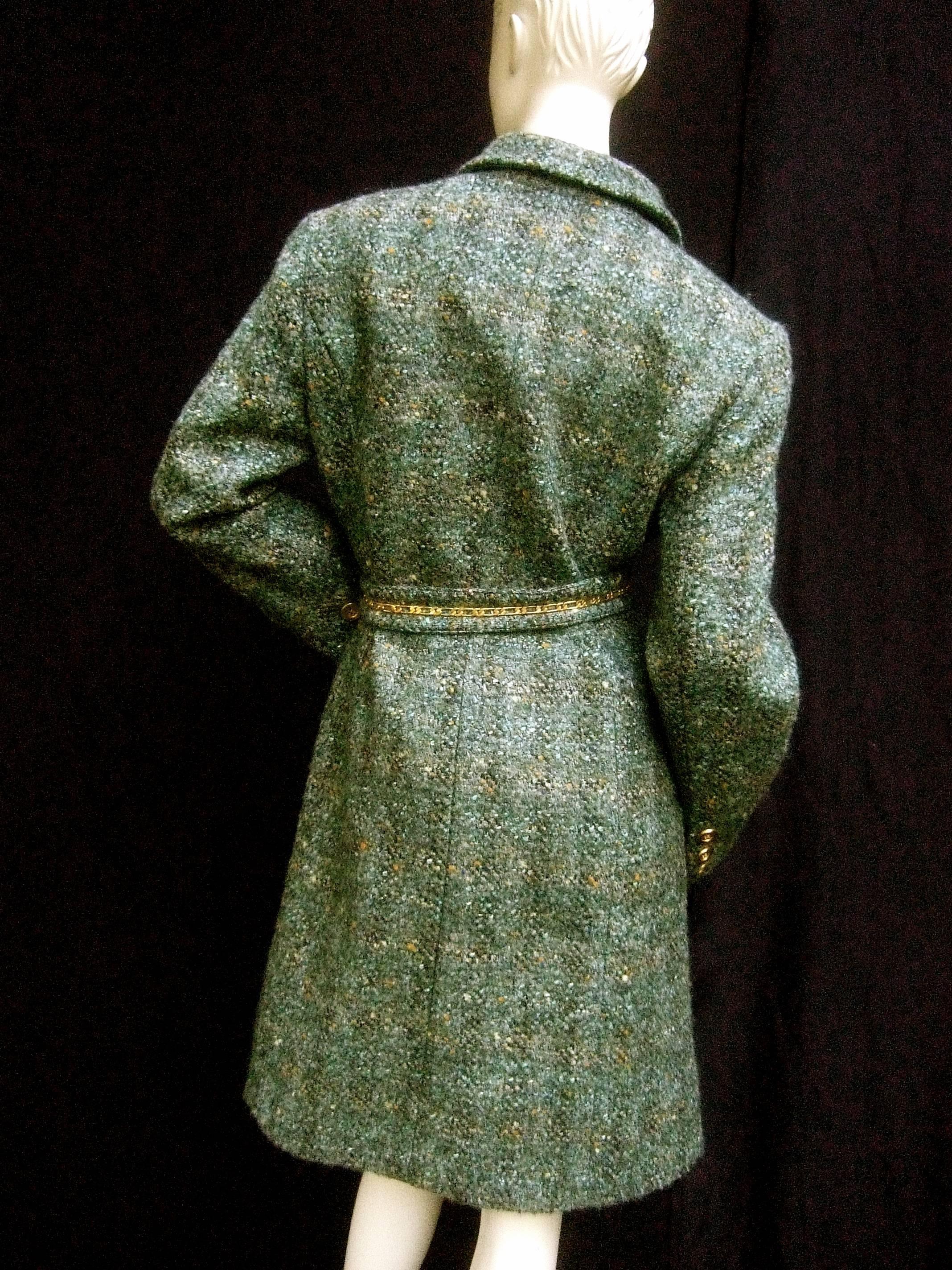 Worth Chunky Wool Knit Gilt Button Belted Coat US Size 8  For Sale 2