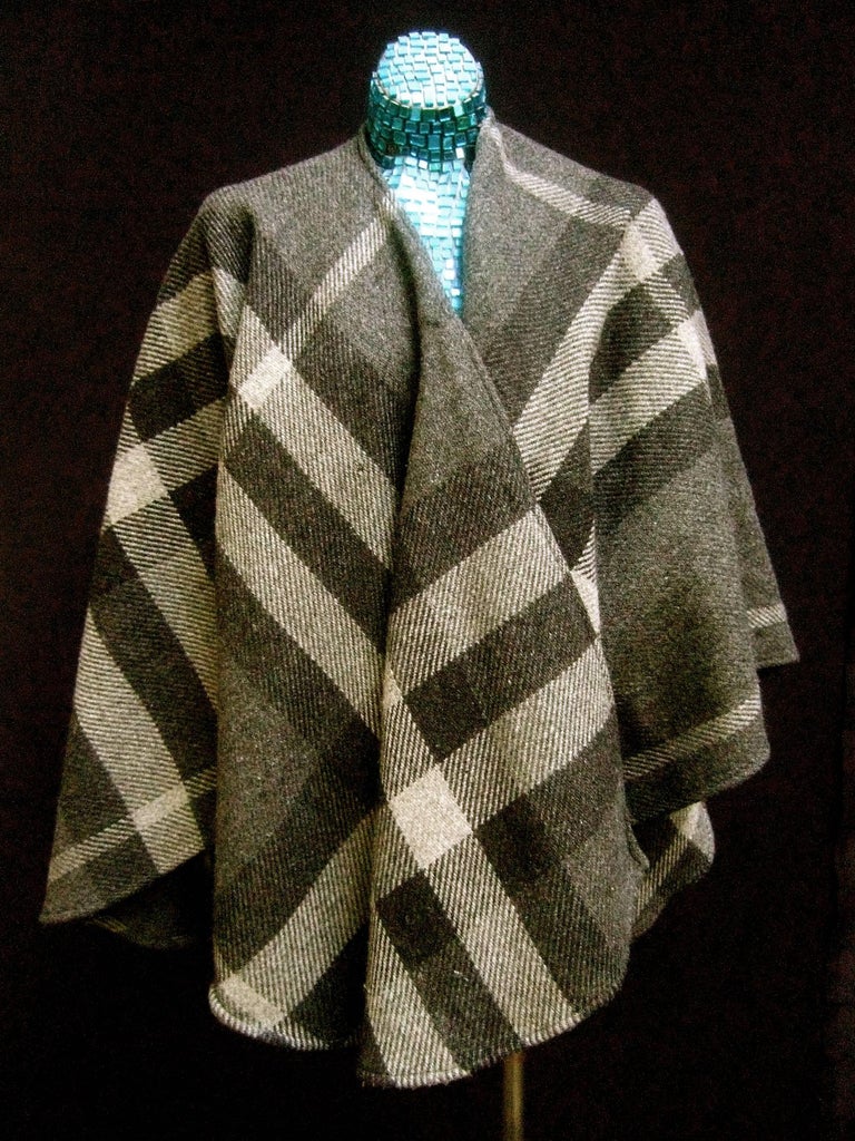 Burberry Stylish Gray Plaid Wool Shawl Wrap at 1stDibs burberry wrap