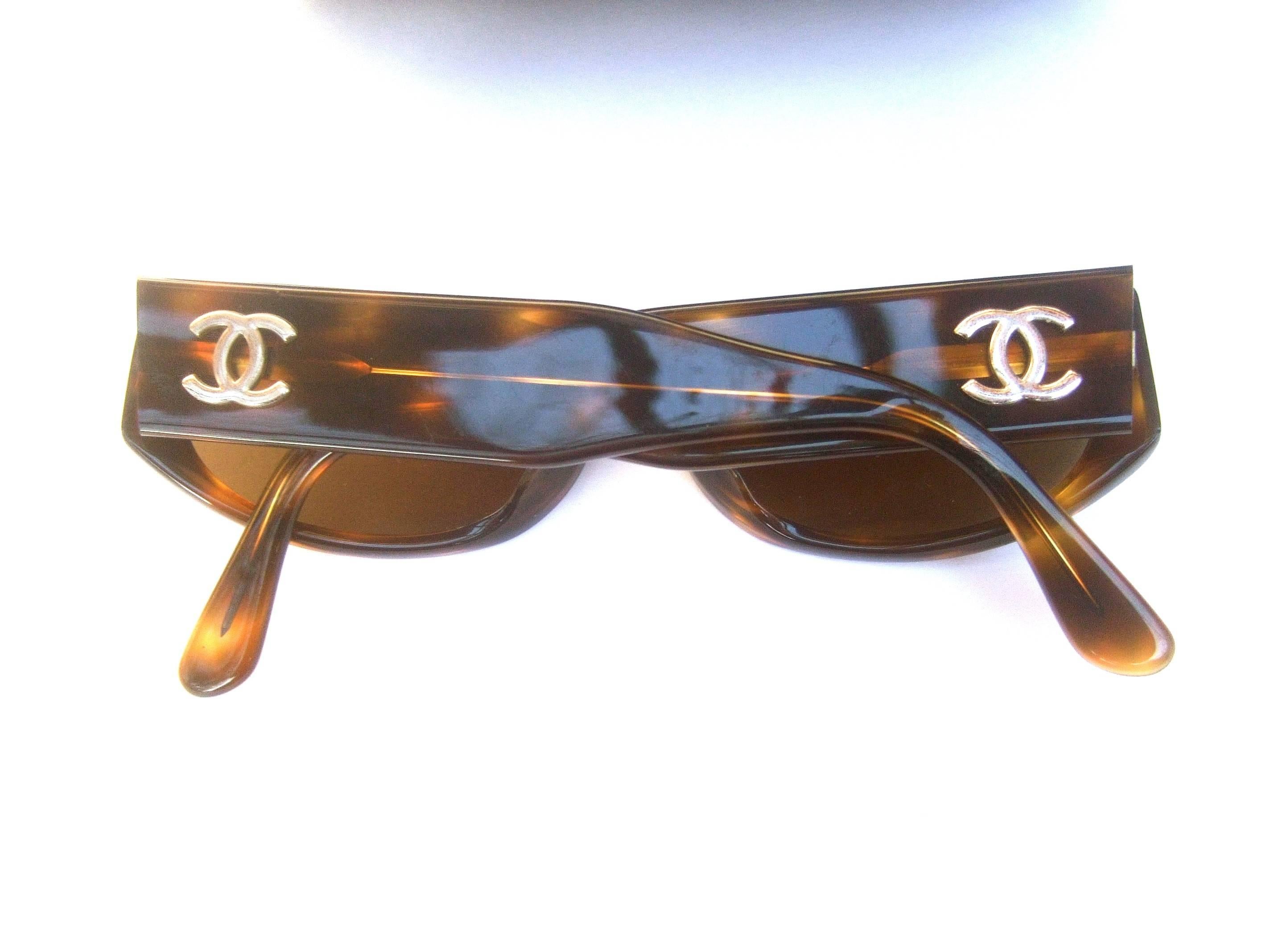 Chanel Italian Tortoise Shell Lucite Sunglasses in Chanel Case 1