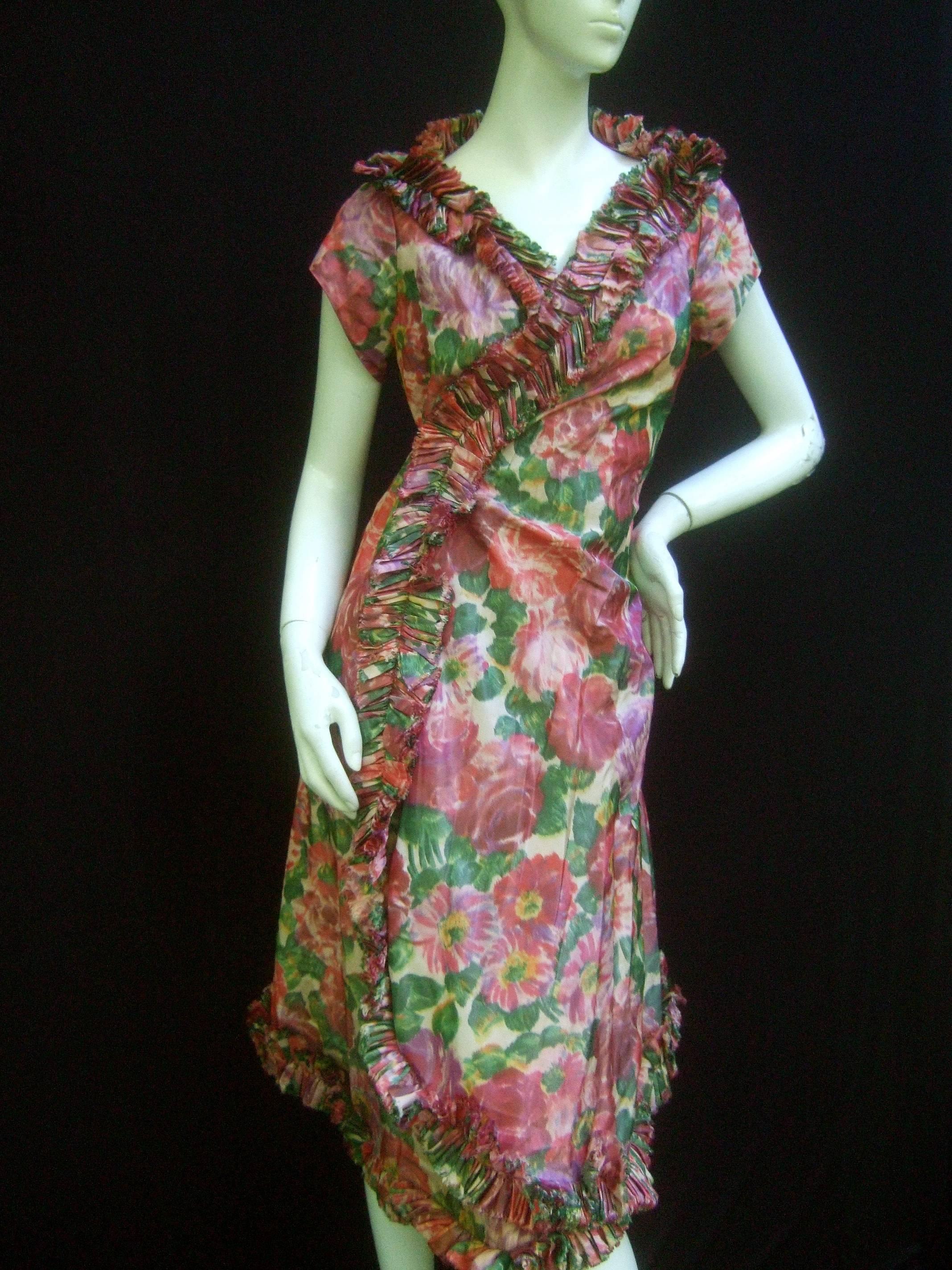 Lucie Ann Beverly Hills Taffeta Rose Print Wrap Dress c 1960 In Fair Condition For Sale In University City, MO