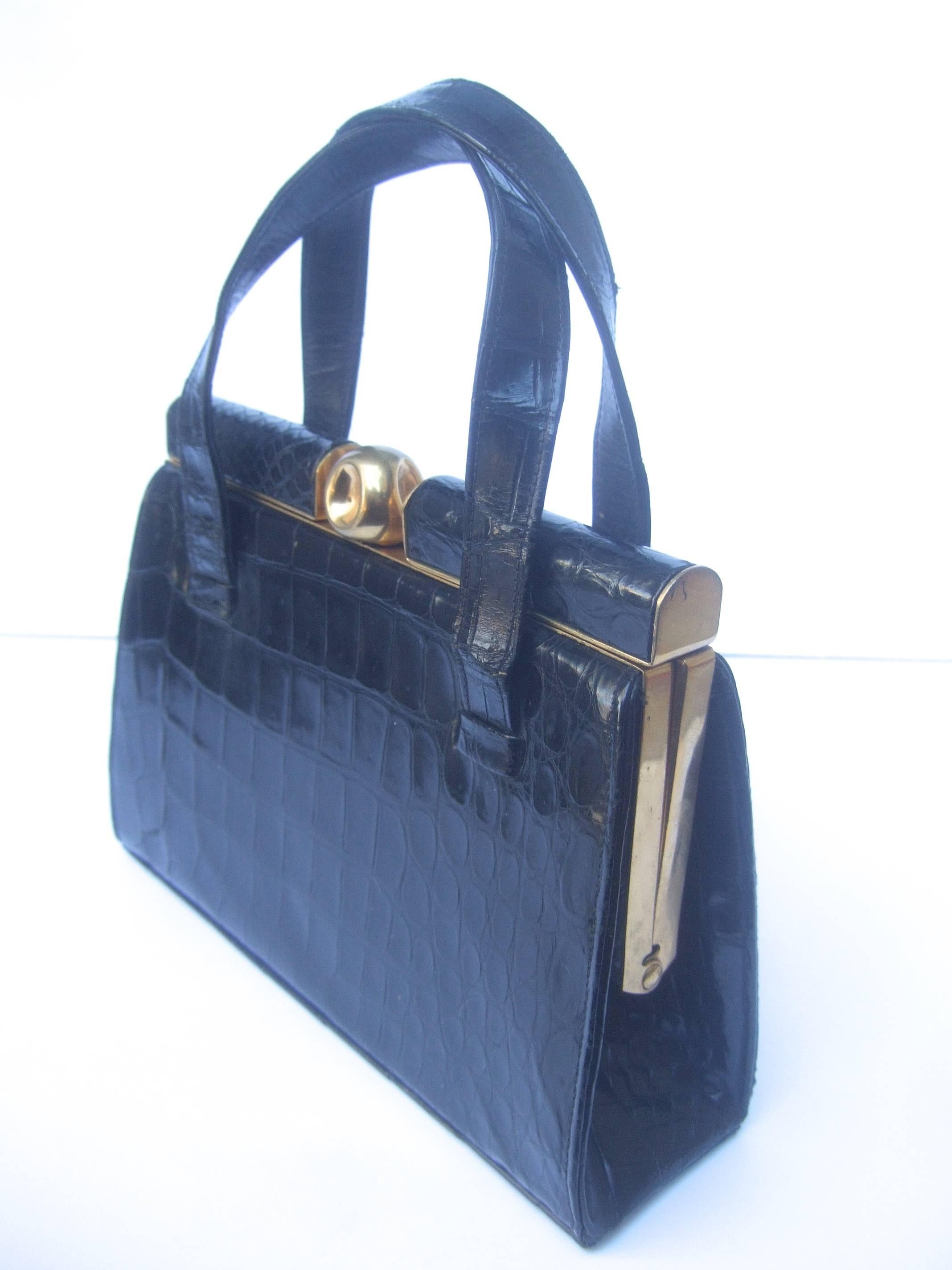 Sleek Ebony Alligator Vintage Handbag c 1950s  For Sale 1