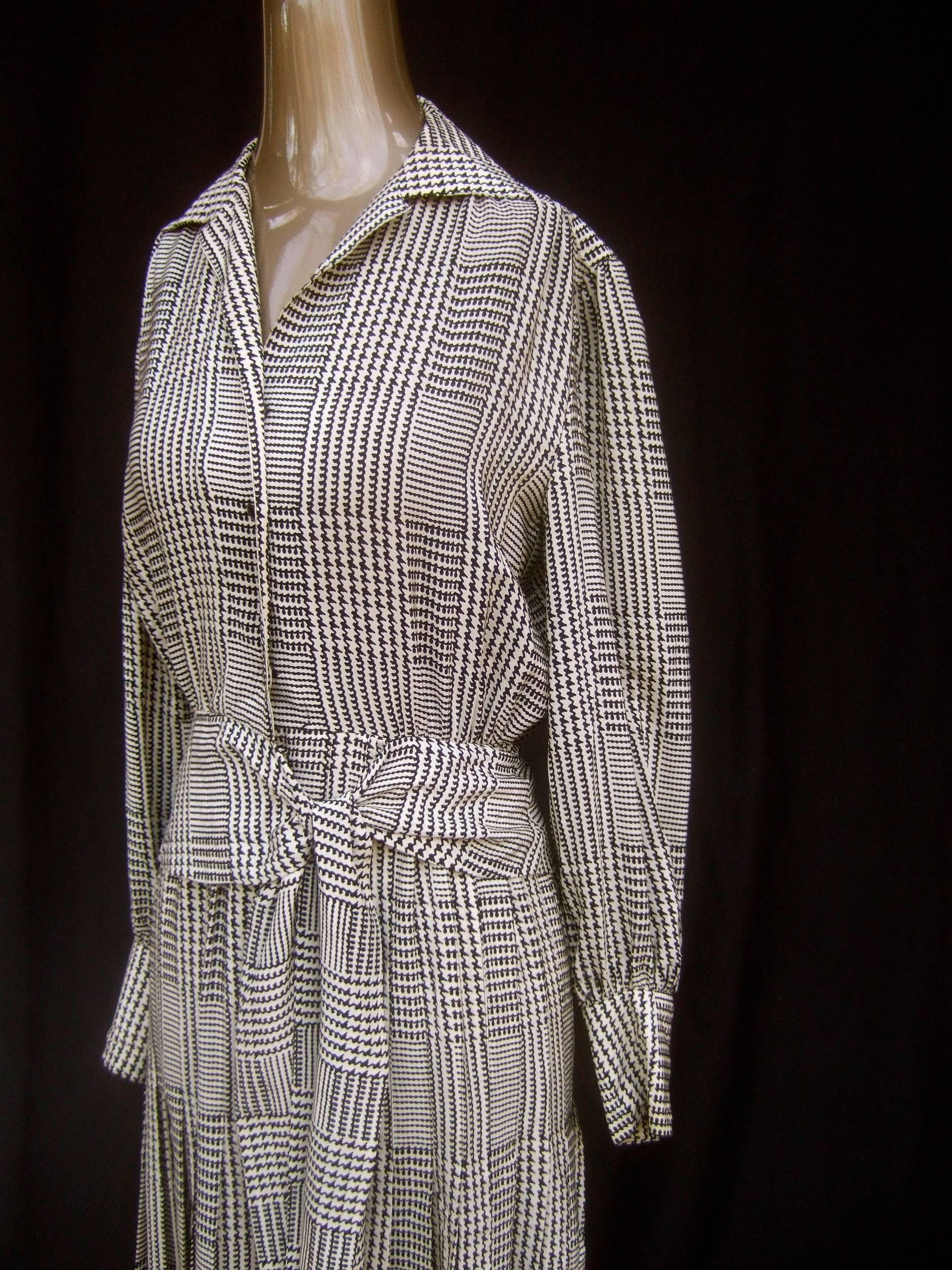 Saint Laurent Rive Gauche Silk Print Belted Houndstooth Dress c 1980s  In Good Condition In University City, MO