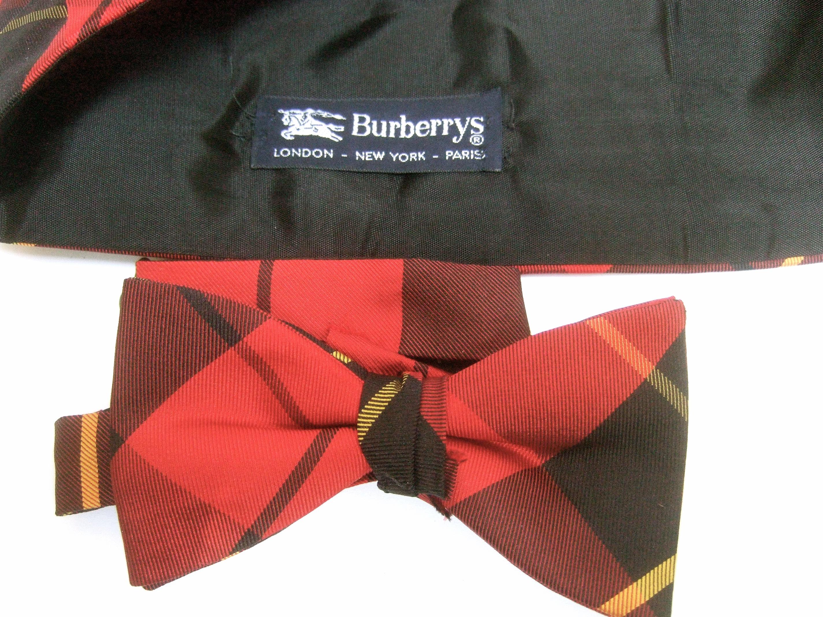Burberry's Men's Red & Black Tartan Plaid Silk Cummerbund Bow Tie Set c 1980s  3