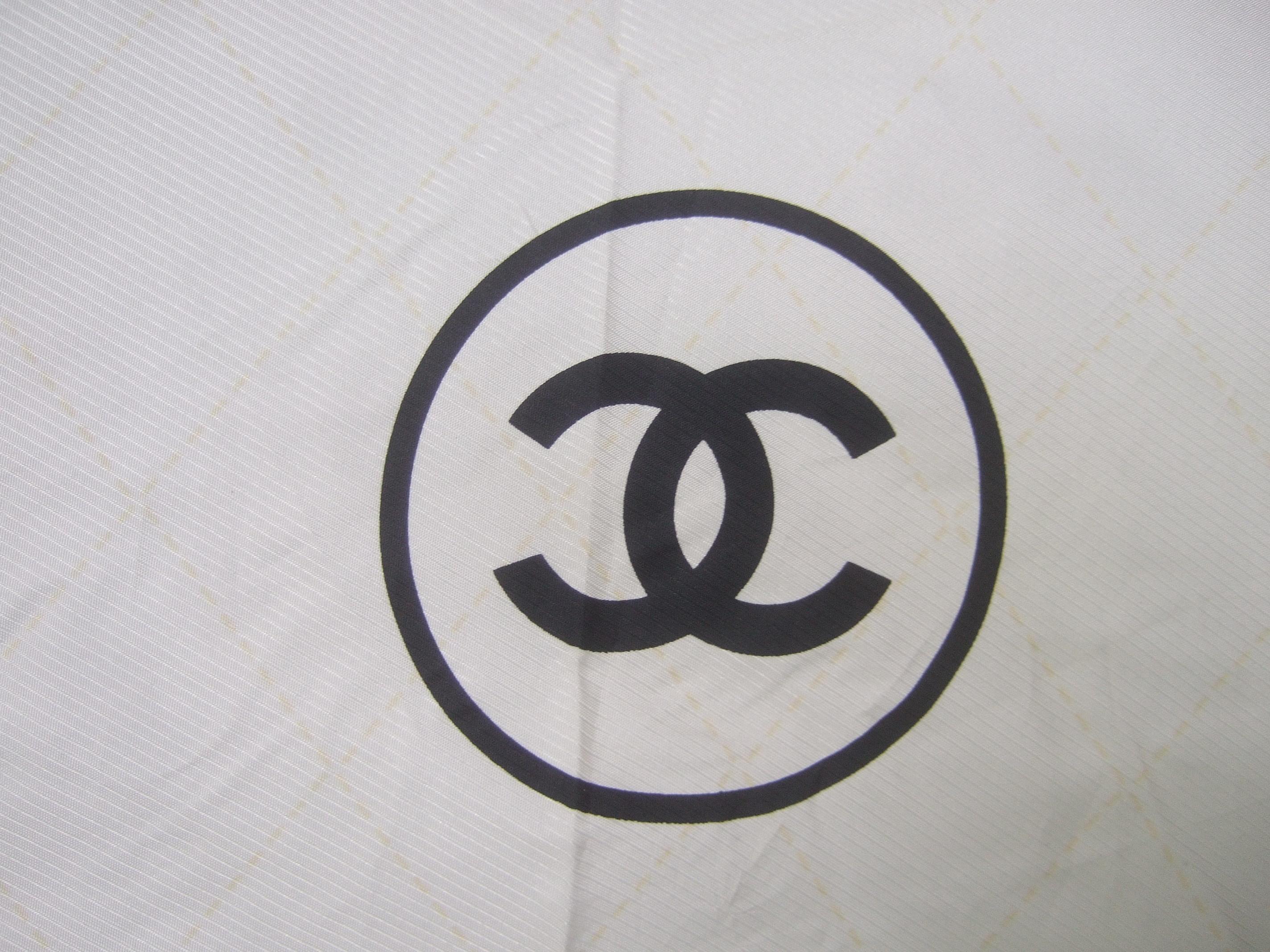 Chanel Tan & Black Nylon Umbrella in Chanel Box Circa 21st C  7