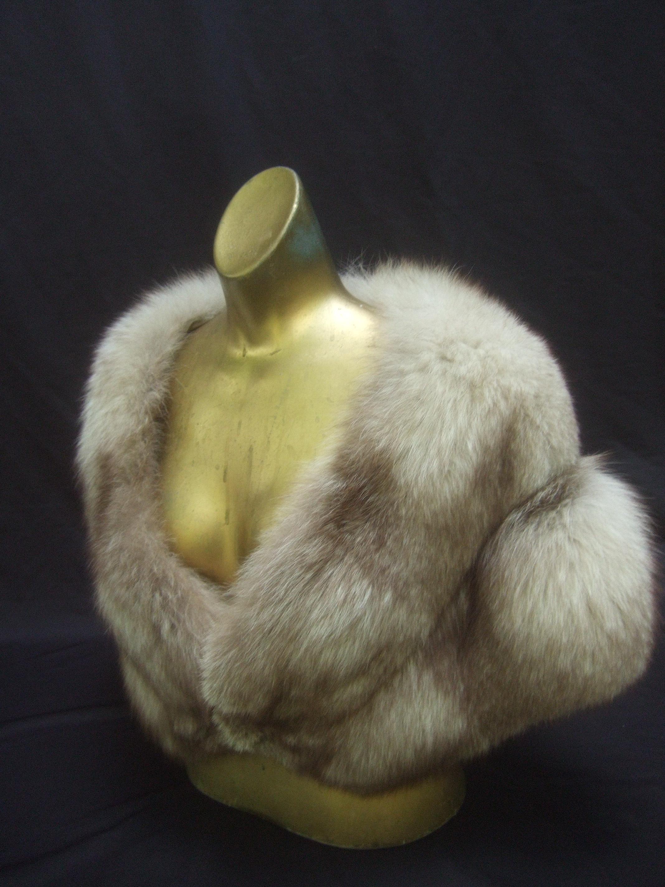 Luxurious Fluffy Fox Fur Stole circa 1960s  1
