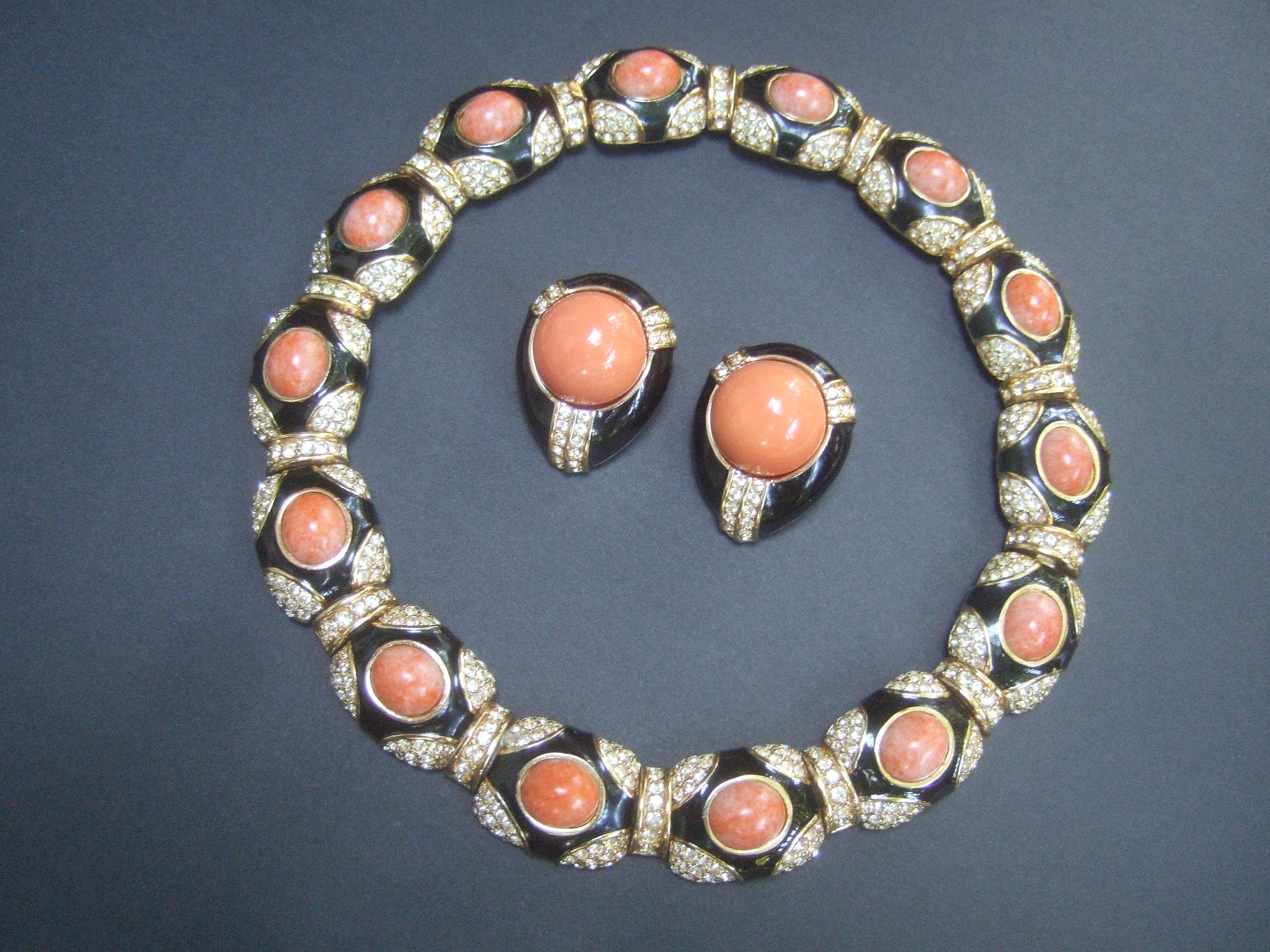 Ciner Coral Resin Jeweled Choker & Earring Ensemble circa 1980 In Good Condition For Sale In University City, MO