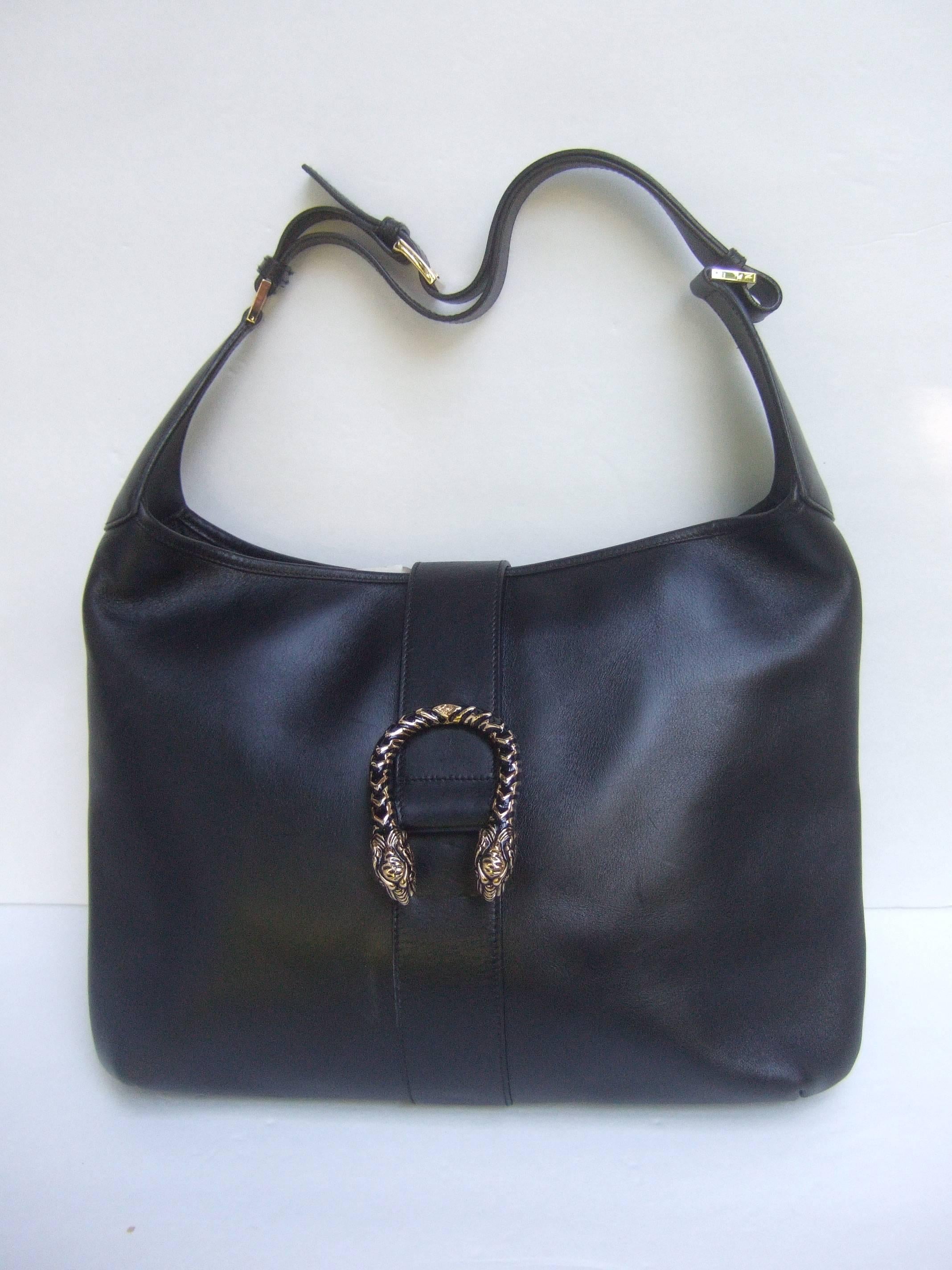 Gucci Italy Rare Ebony Leather Tiger Clasp Handbag In Excellent Condition In University City, MO