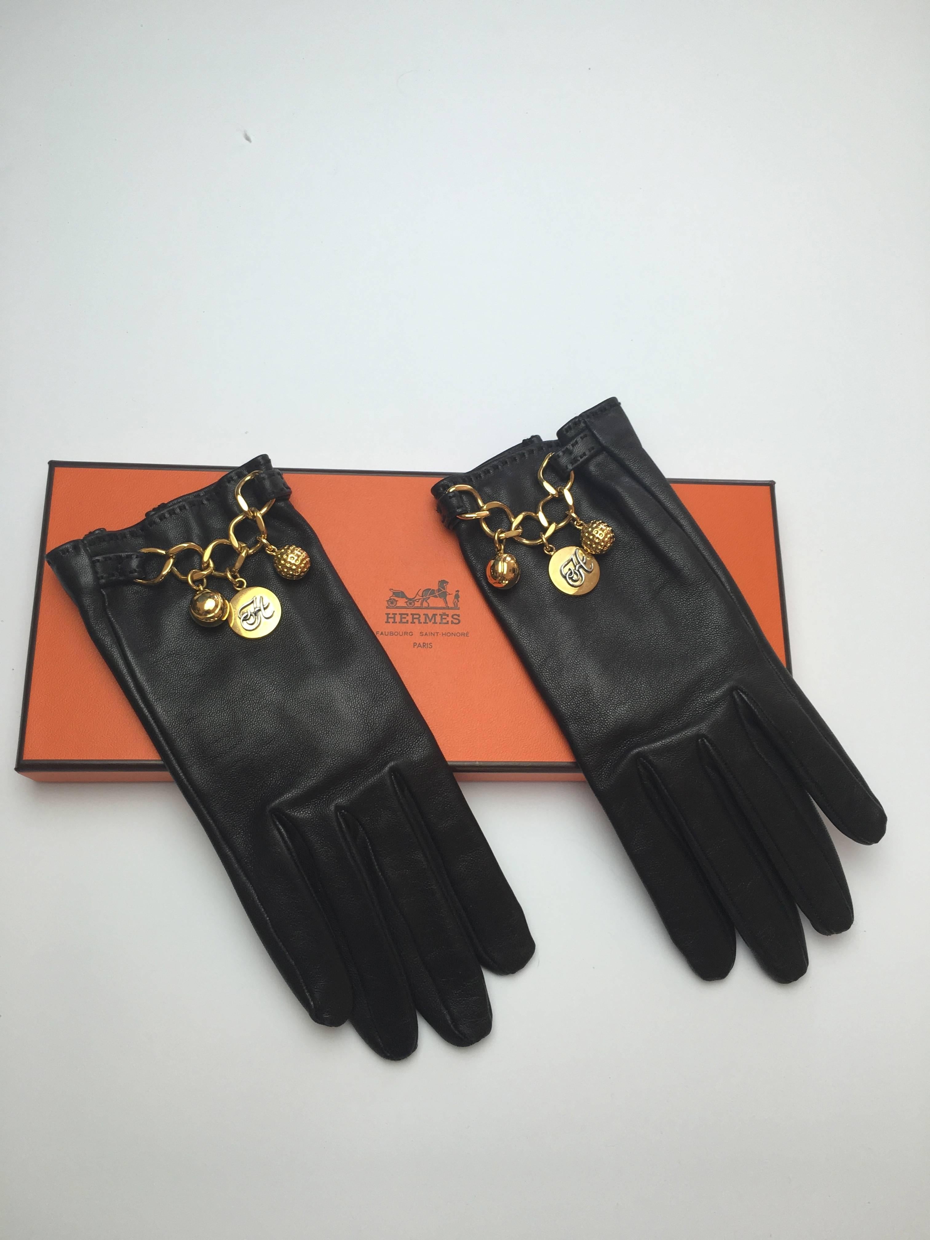 Rare Vintage Hermes Charm Gloves. 3