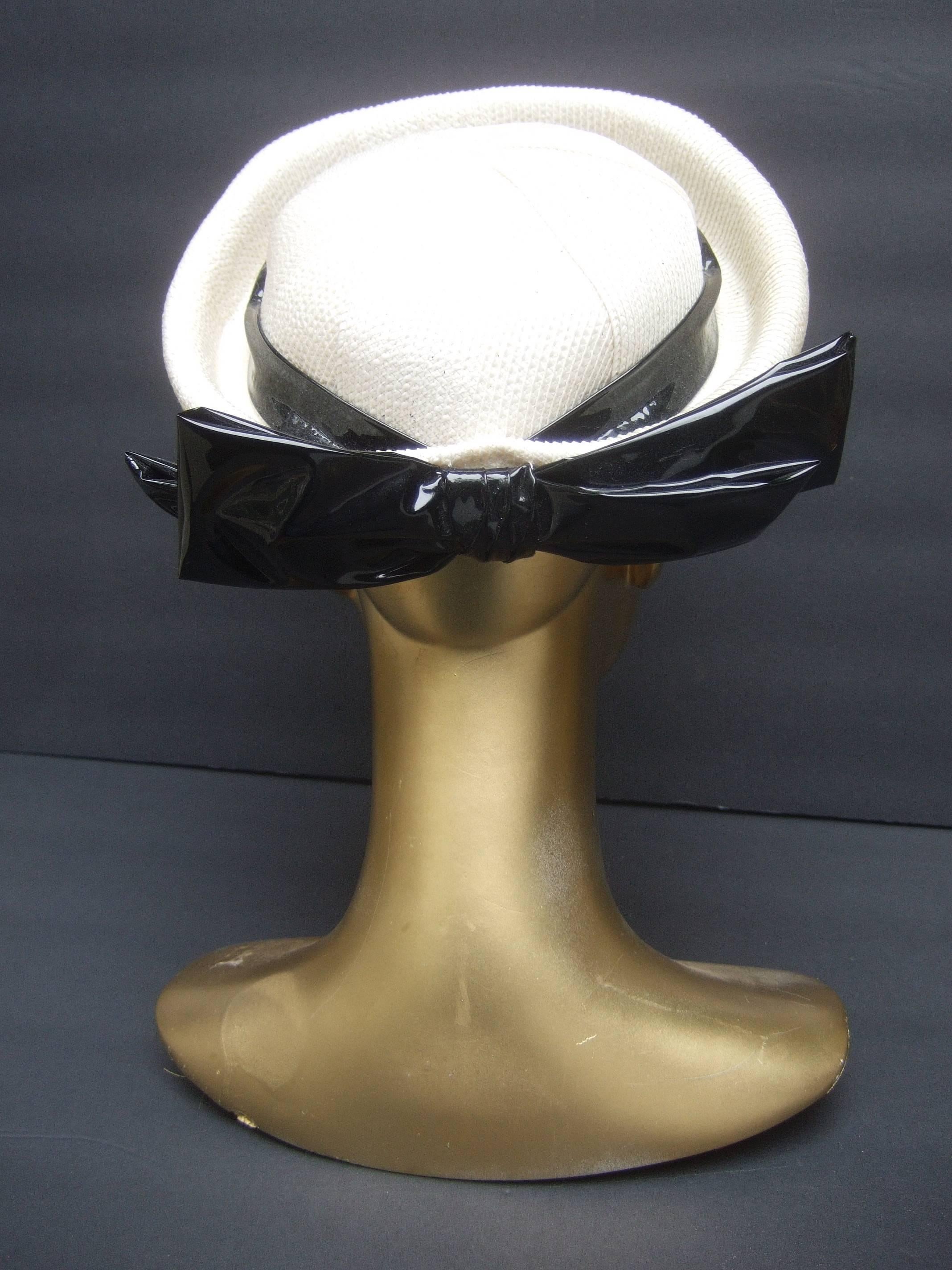 Beige Lilly Dache Parisian Style Bow Trim Hat c 1970