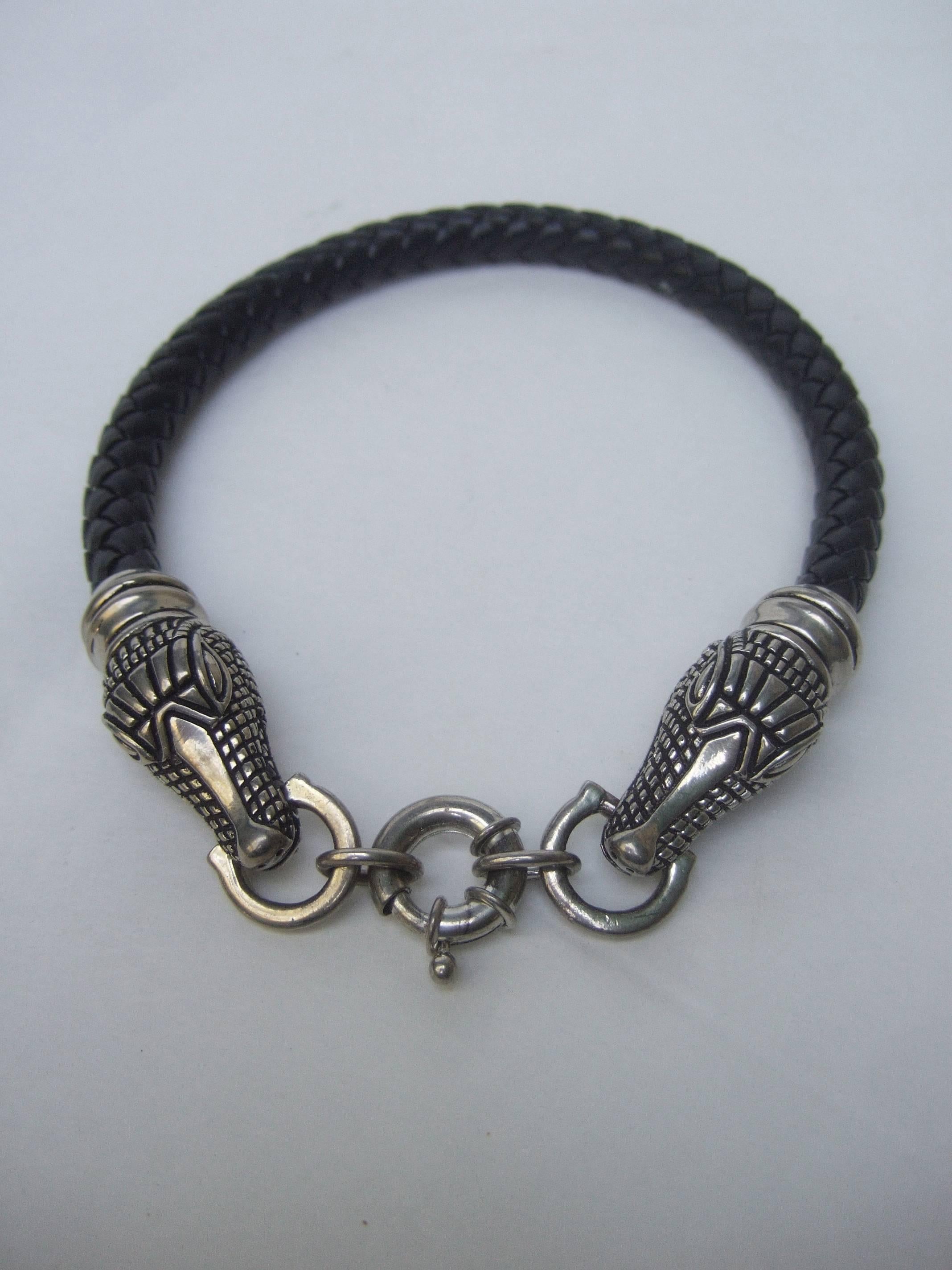 Sleek Braided Leather Alligator Head Choker Necklace In Excellent Condition For Sale In University City, MO