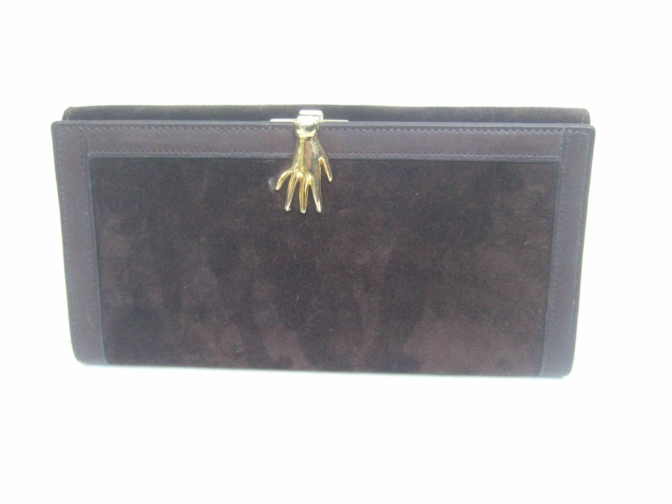 Gucci Rare Chocolate Brown Suede Hand Clasp Wallet c 1970s In Good Condition In University City, MO