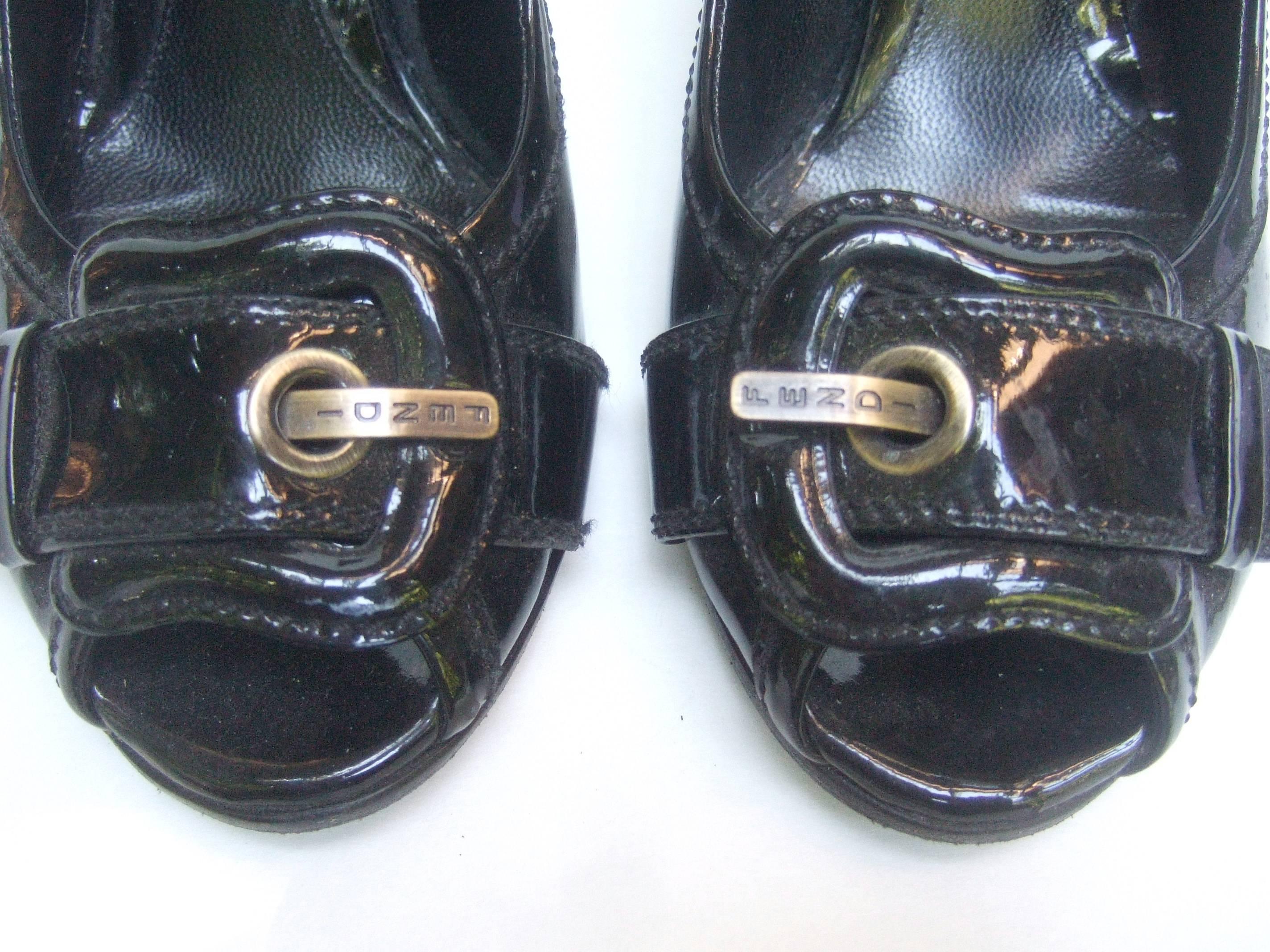 Fendi Italy Black Patent Leather Buckle Pumps 37.5 For Sale 3