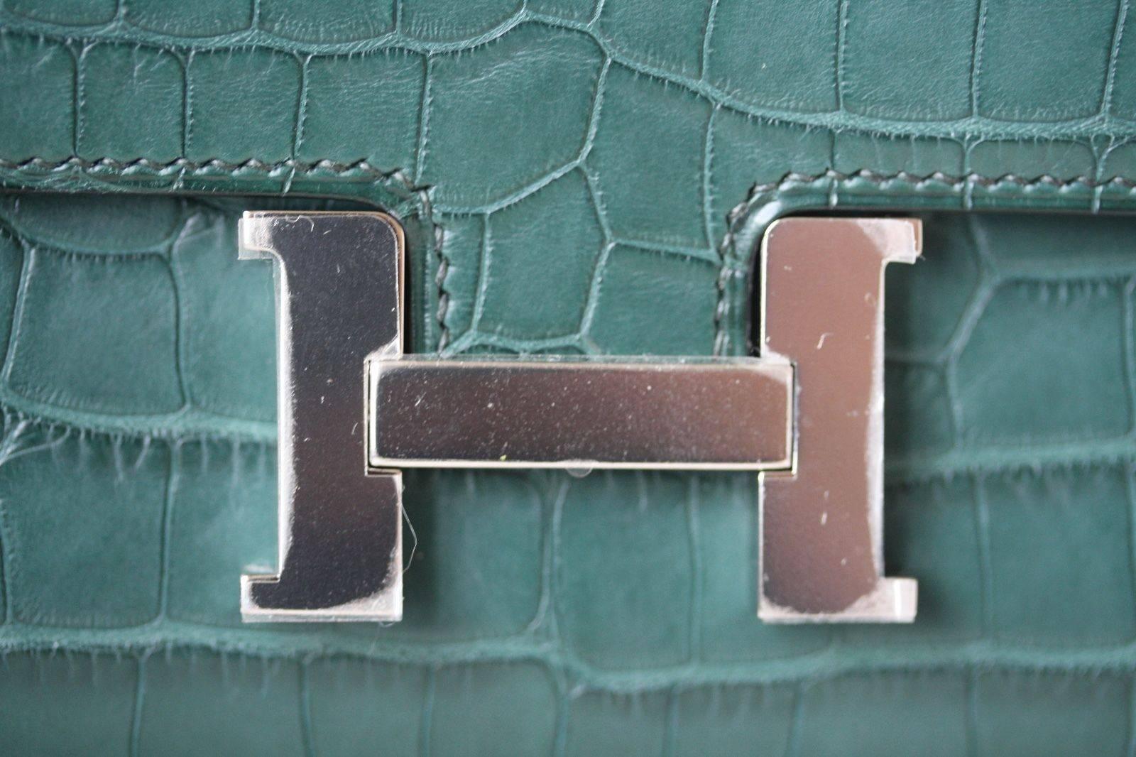 Women's or Men's Hermès Matte Croc Constance Long Palladium Hardware Wallet