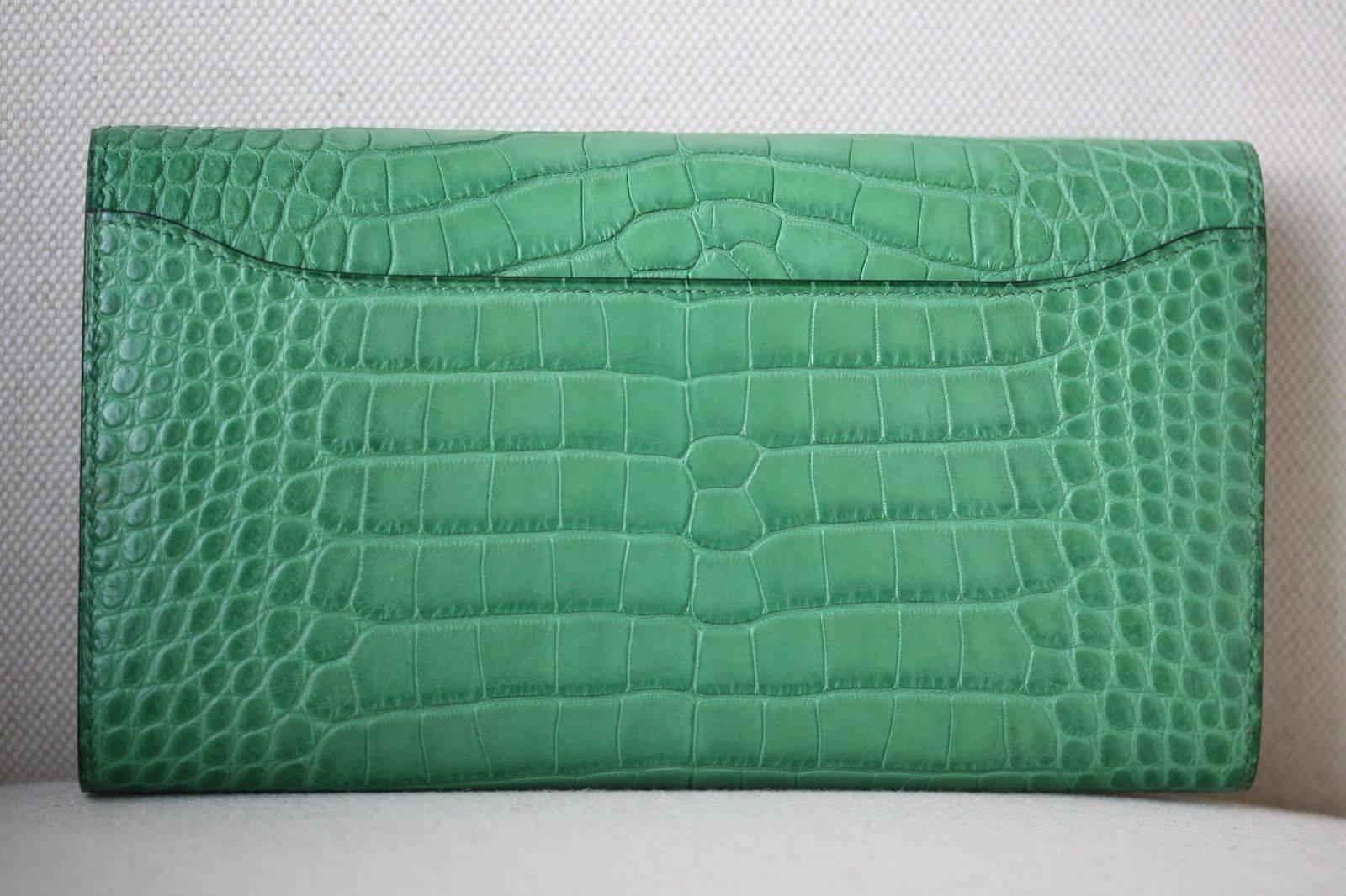 Hermès Matte Croc Constance Long Palladium Hardware Wallet In New Condition In London, GB