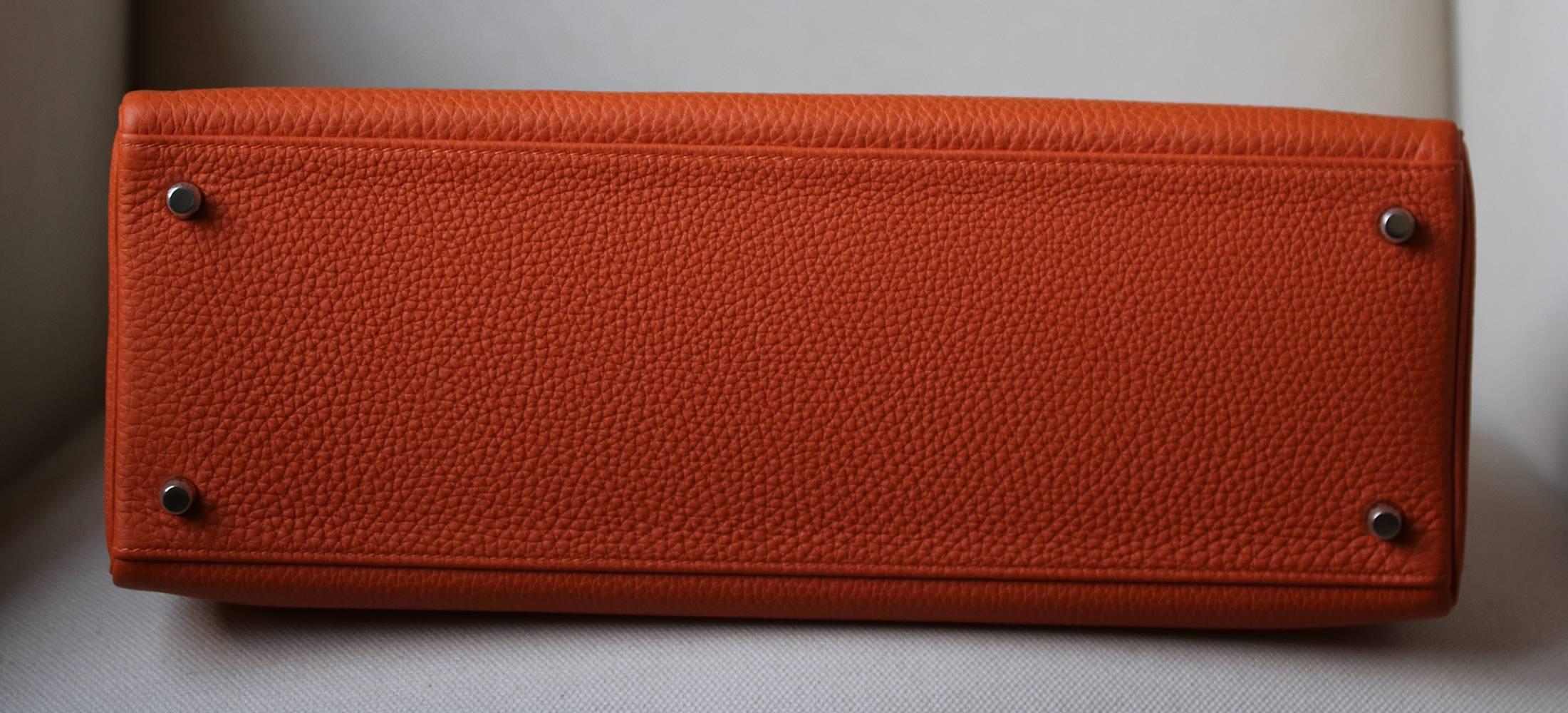 Women's or Men's Hermès 40cm Orange With Palladium Hardware Kelly Bag