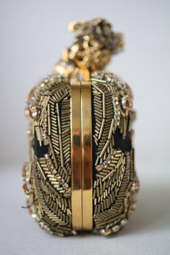 Alexander McQueen The Skull Swarovski Crystal Embellished Box Clutch