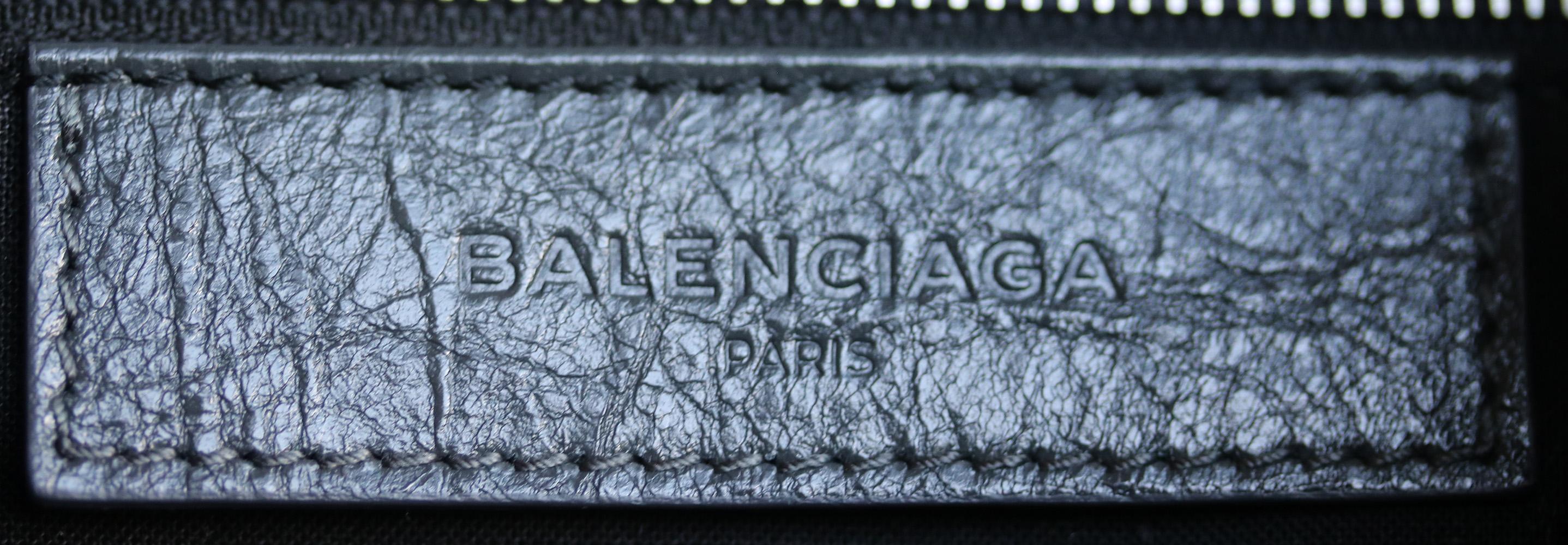 Balenciaga Classic Traveller Textured-Leather Backpack In New Condition In London, GB