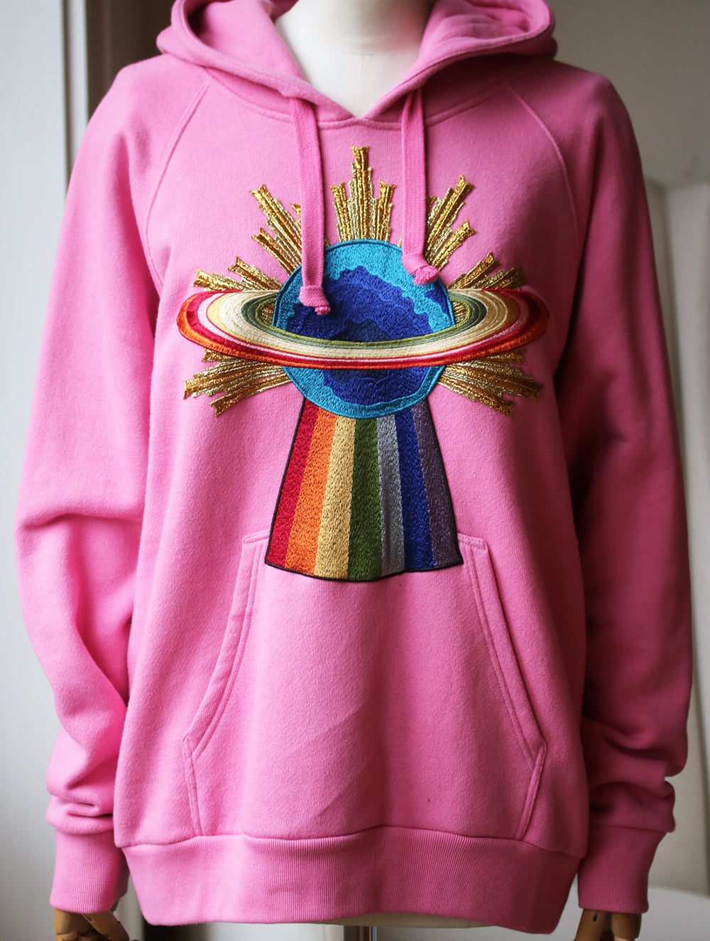 gucci sweater ufo
