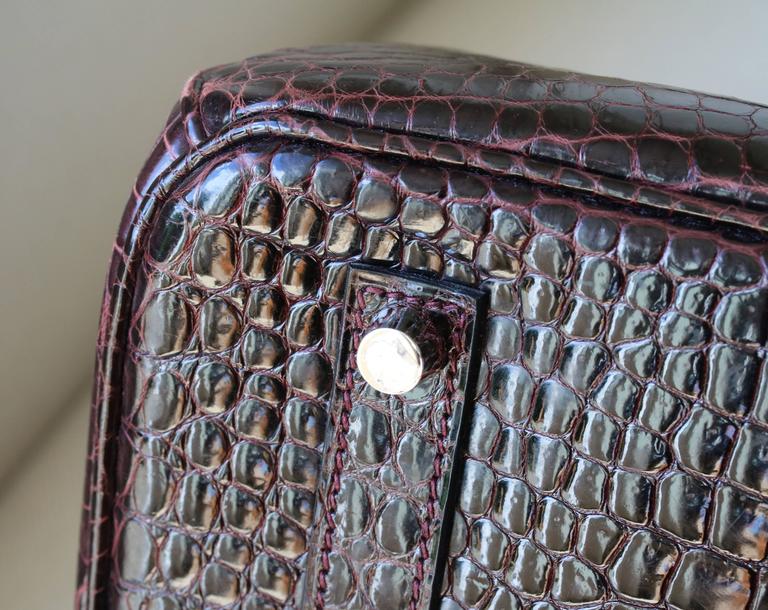 Hermès 35cm Burgundy Porosus Crocodile Gold H/W Birkin Bag at