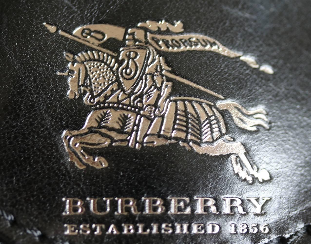 Burberry Studded Classic Check Bag  In Excellent Condition In London, GB