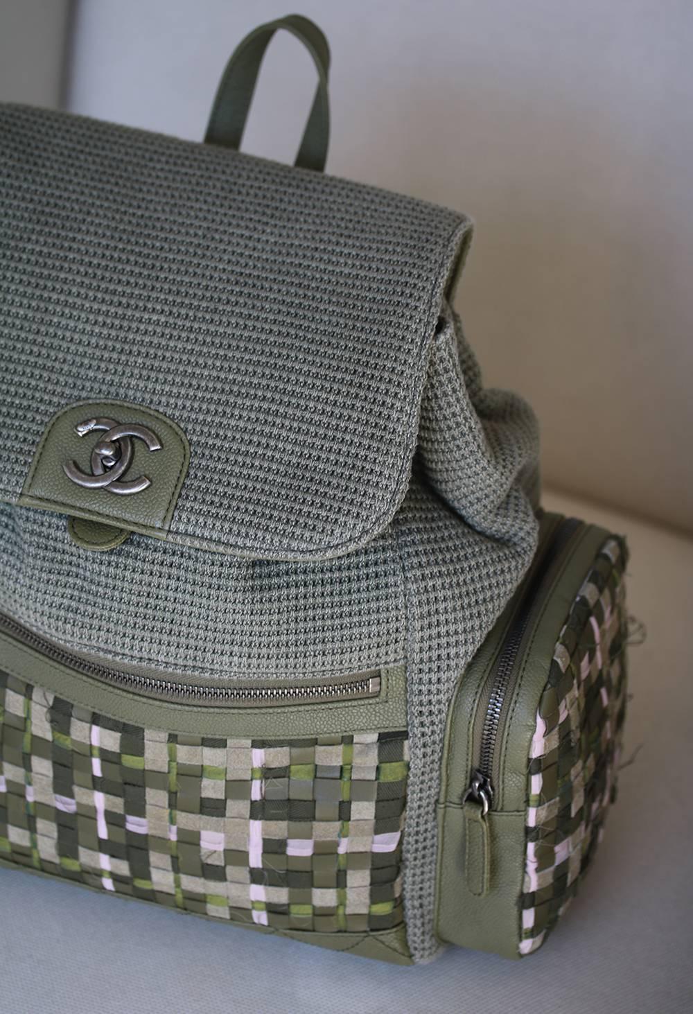 Brown Chanel Backpack Pocket Bag in Woven Tweed and Canvas For Sale