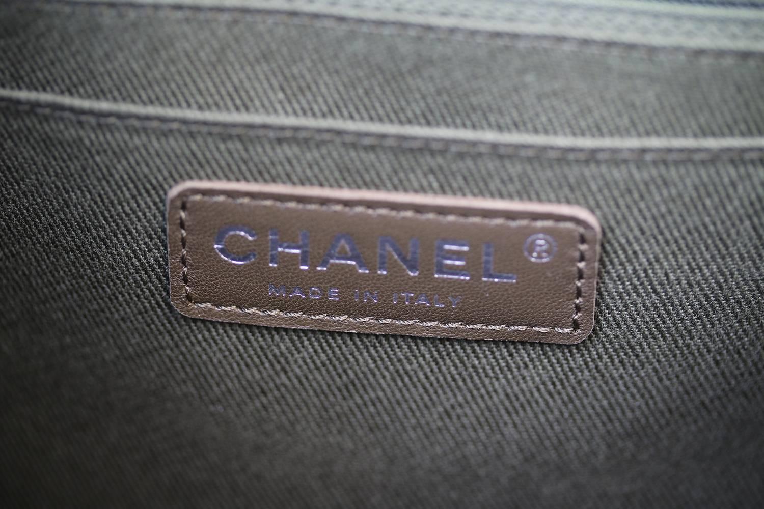 Chanel Backpack Pocket Bag in Woven Tweed and Canvas For Sale 3