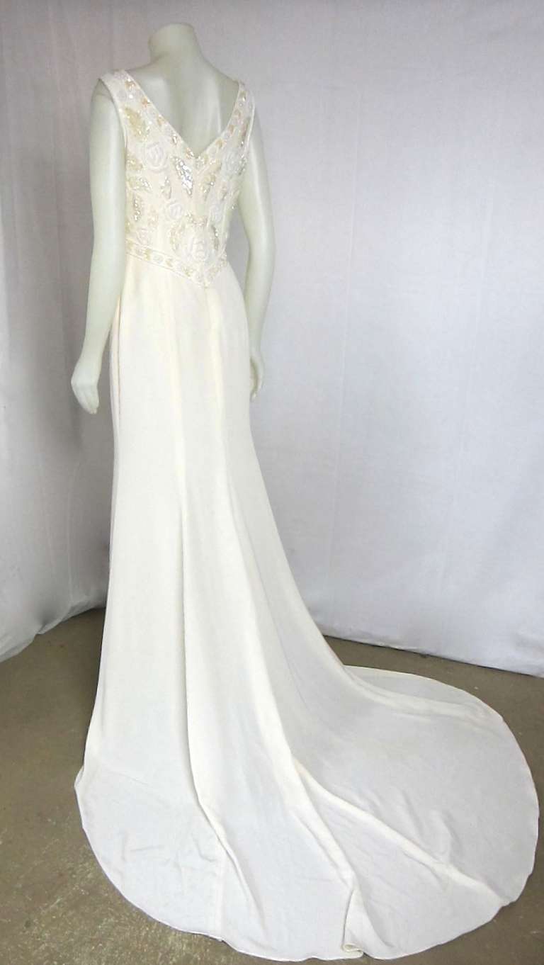 1990 Beaded Sequin V Empire Creamy White w Subtel Train Party Wedding Dress In Good Condition For Sale In San Francisco, CA