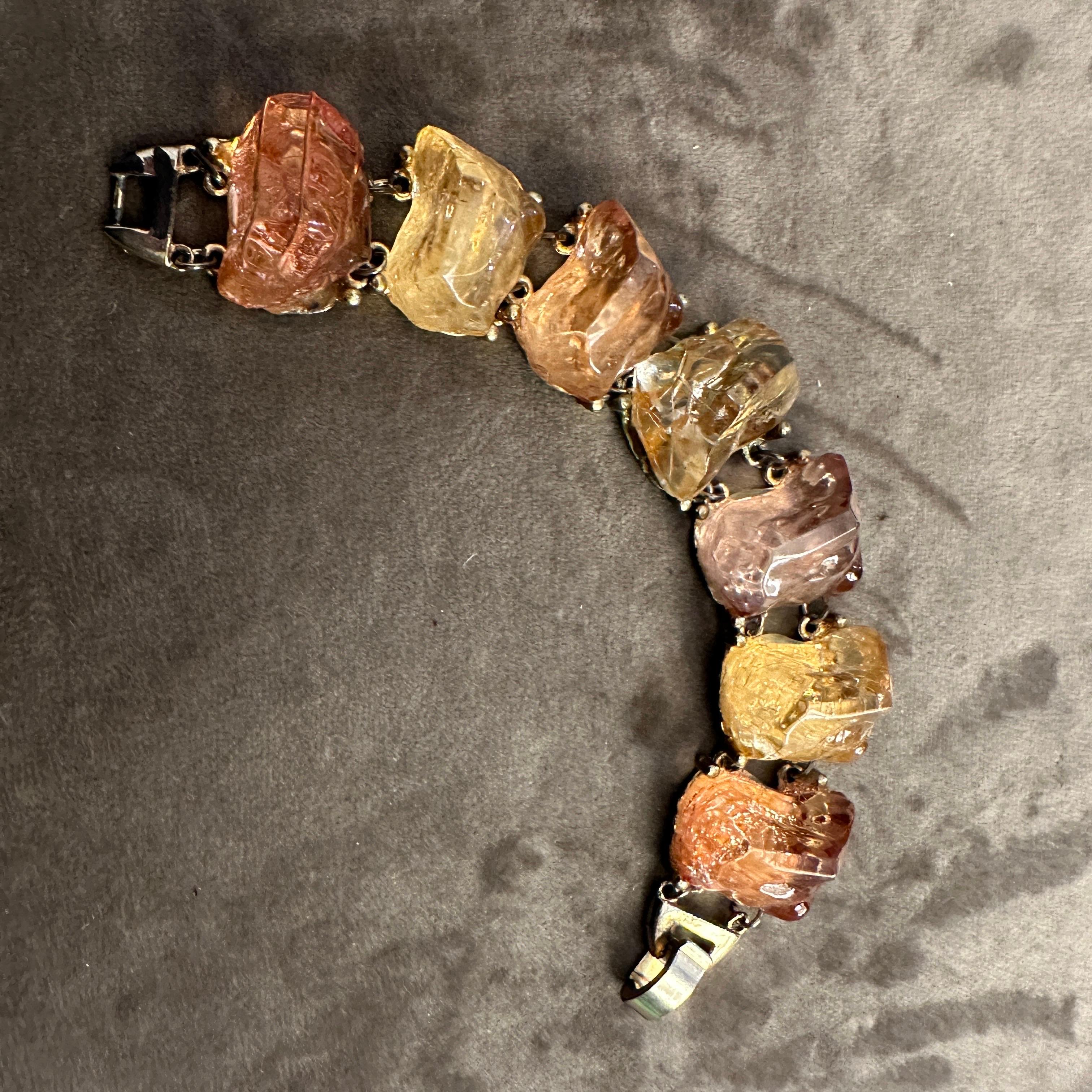 Art Déco Bracciale italiano anni '70 con pietre di quarzo sintetico dalle tonalità calde in vendita